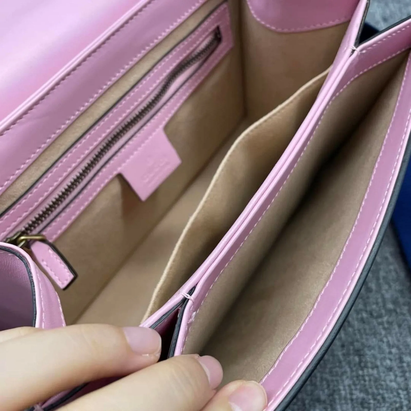 100%  Authentic GUCCI Queen Margaret Multicolor Leather Satchel