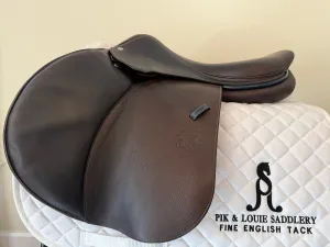 17.5 - 2023 Voltaire Palm Beach, 3AAA, Pro Panel, Measures Wide - Excellent Condition