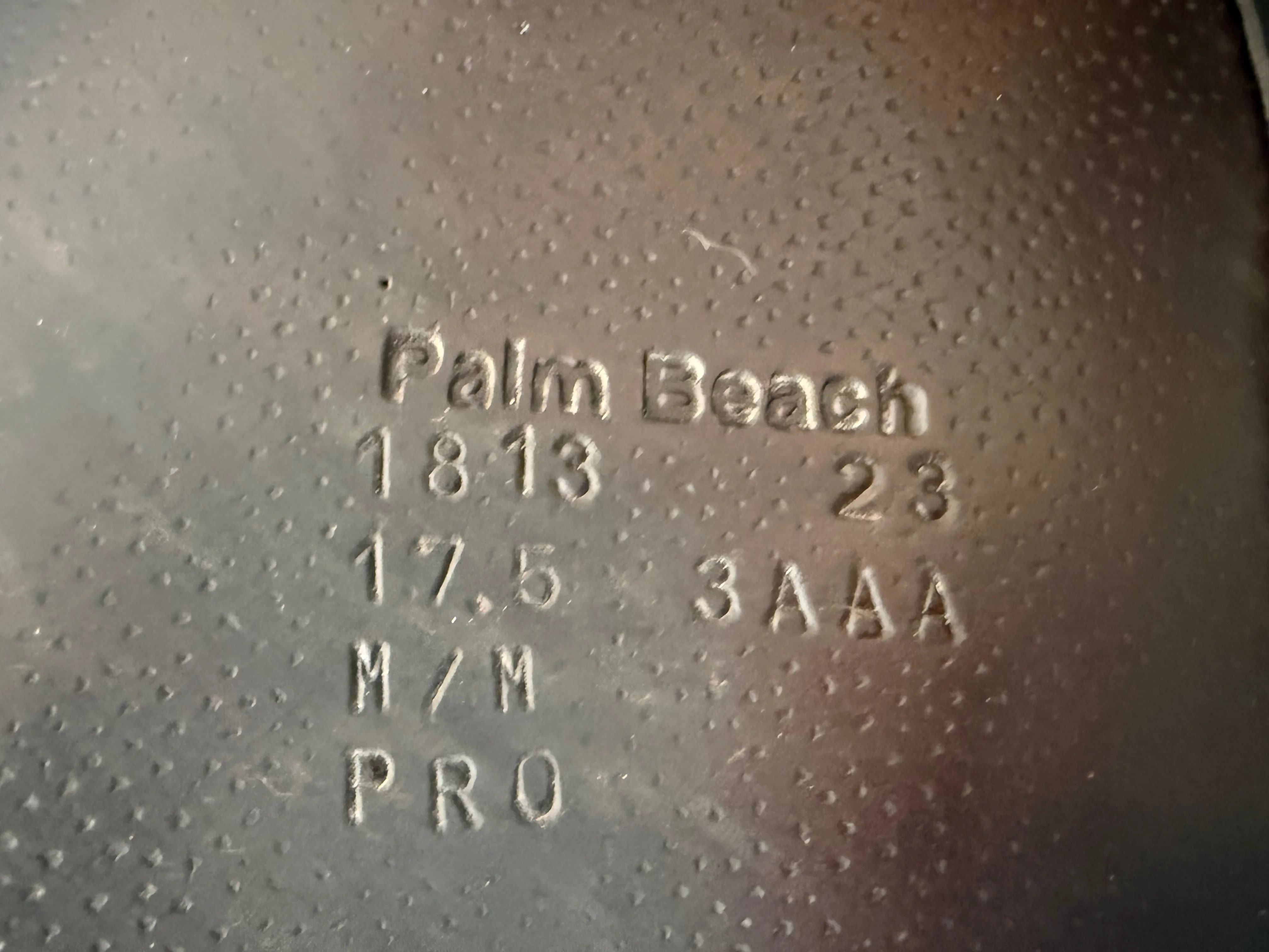 17.5 - 2023 Voltaire Palm Beach, 3AAA, Pro Panel, Measures Wide - Excellent Condition