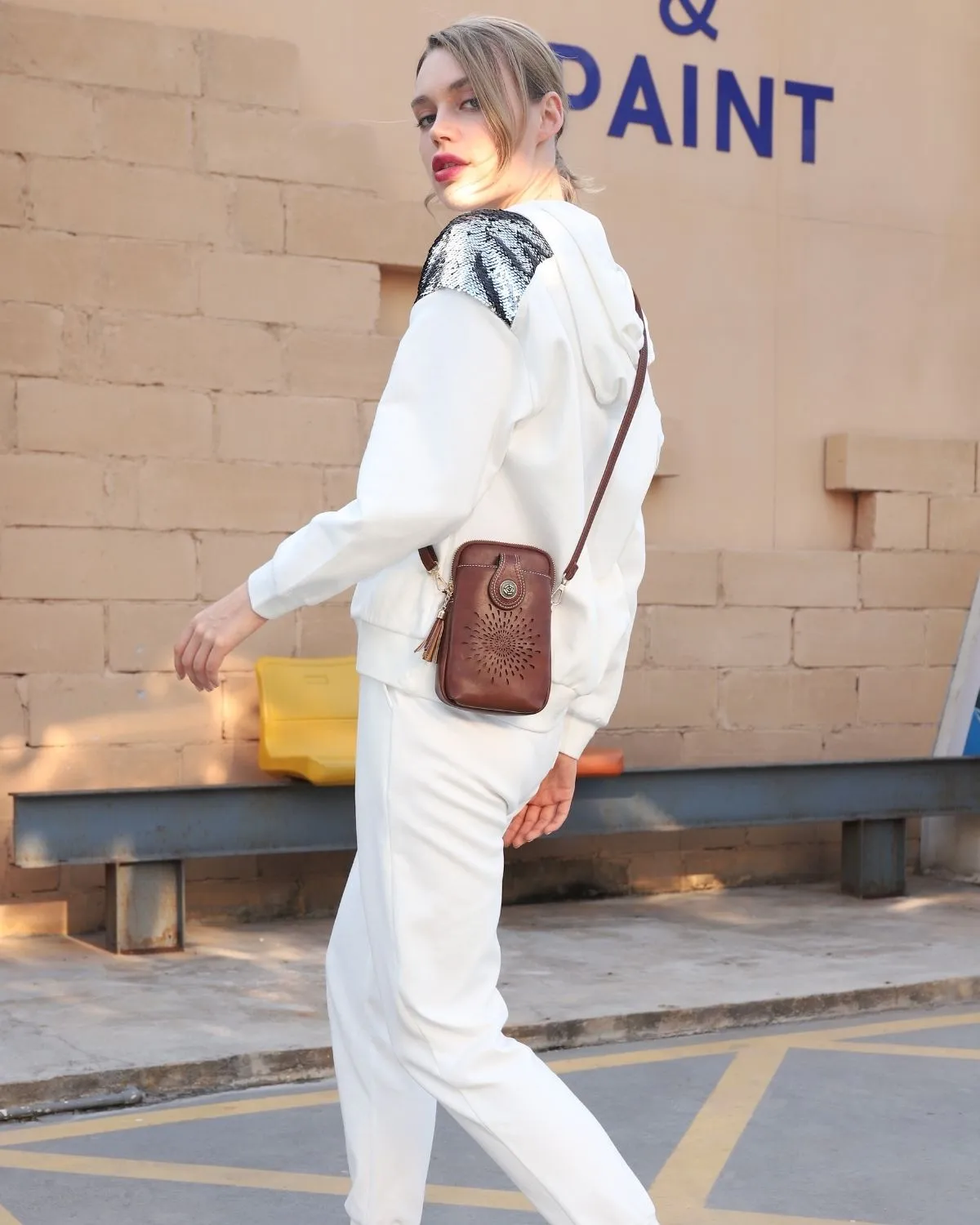2023 Sales No. 1 cellphone purse women crossbody