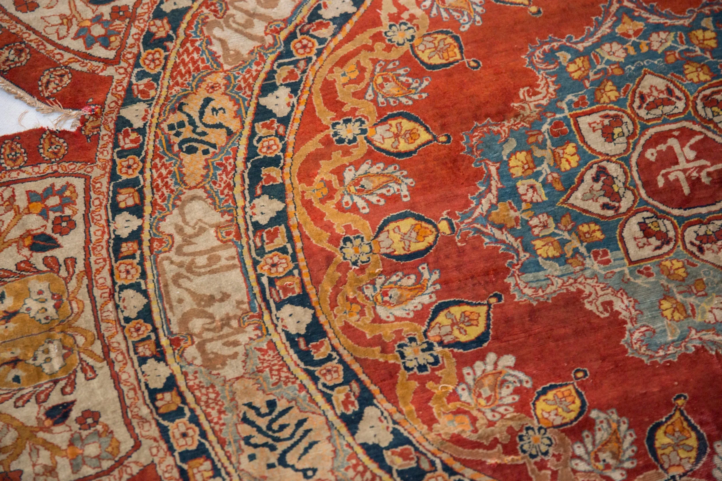 5x5 Antique Silk Tabriz Round Rug