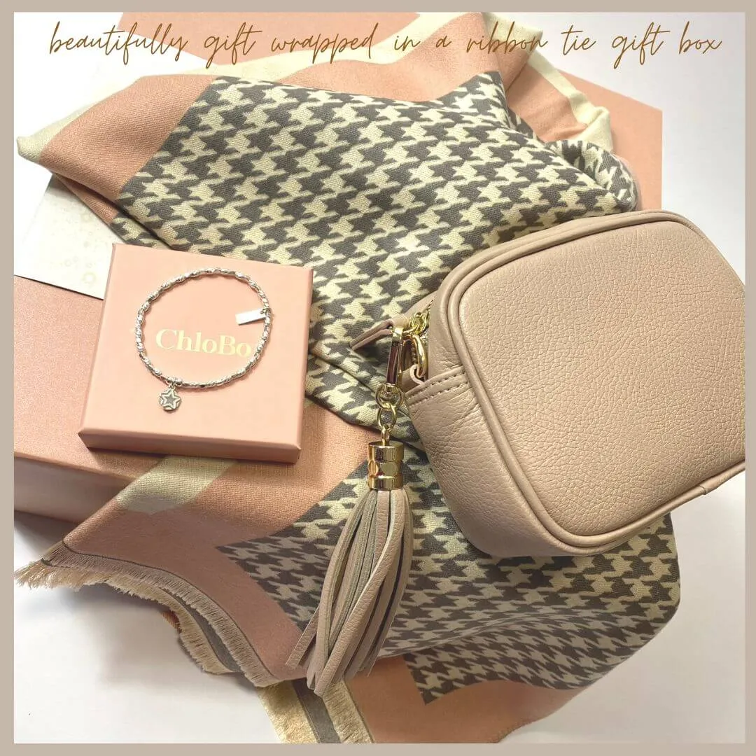 A Gift Of Luxury... Exclusive Gift Box