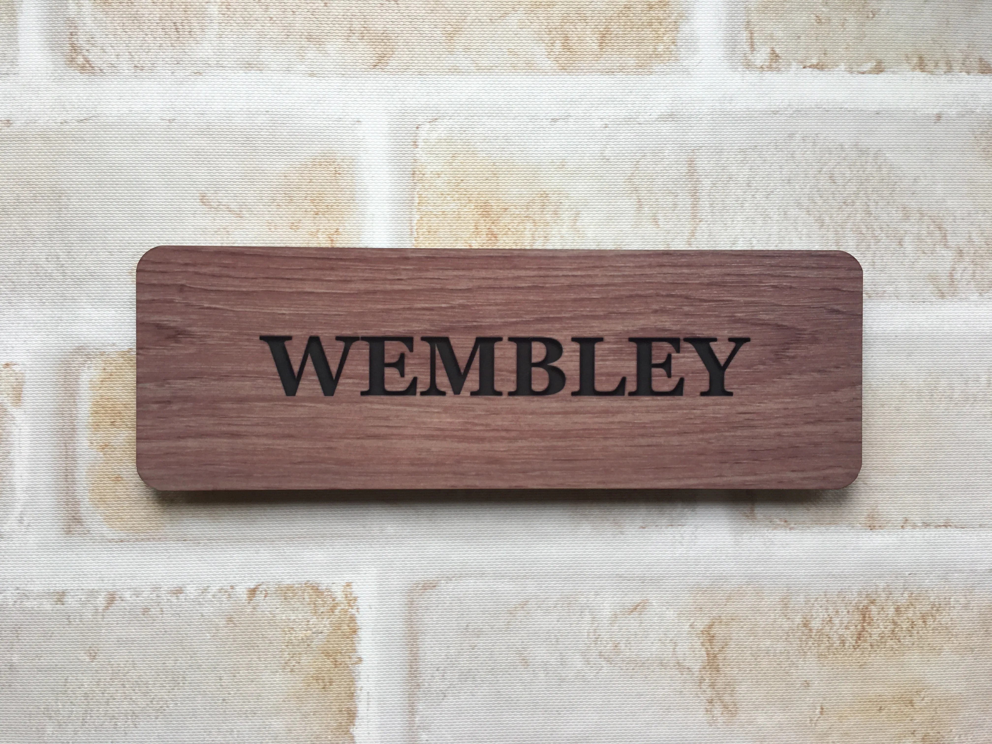 Add Text to Wood Effect Metal Signs: Pine, Oak & Distressed Designs