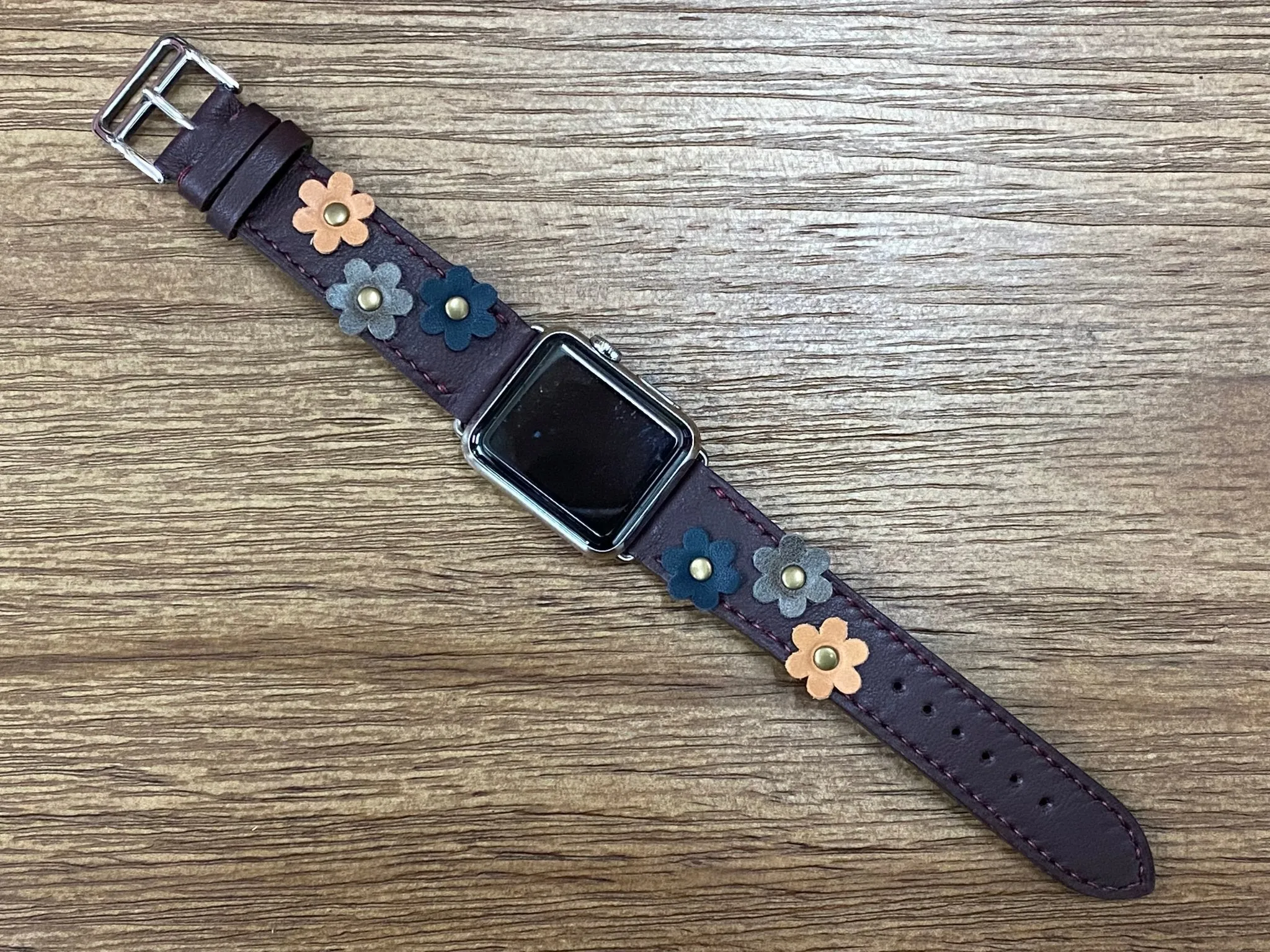 Apple Watch Series 10 Watchband, Smartwatch Band, Handmade Apple Watch Band, Wristwatch Strap, Apple Watch 42mm Watch Band Replacement, Flower deco purple red smart watch Band