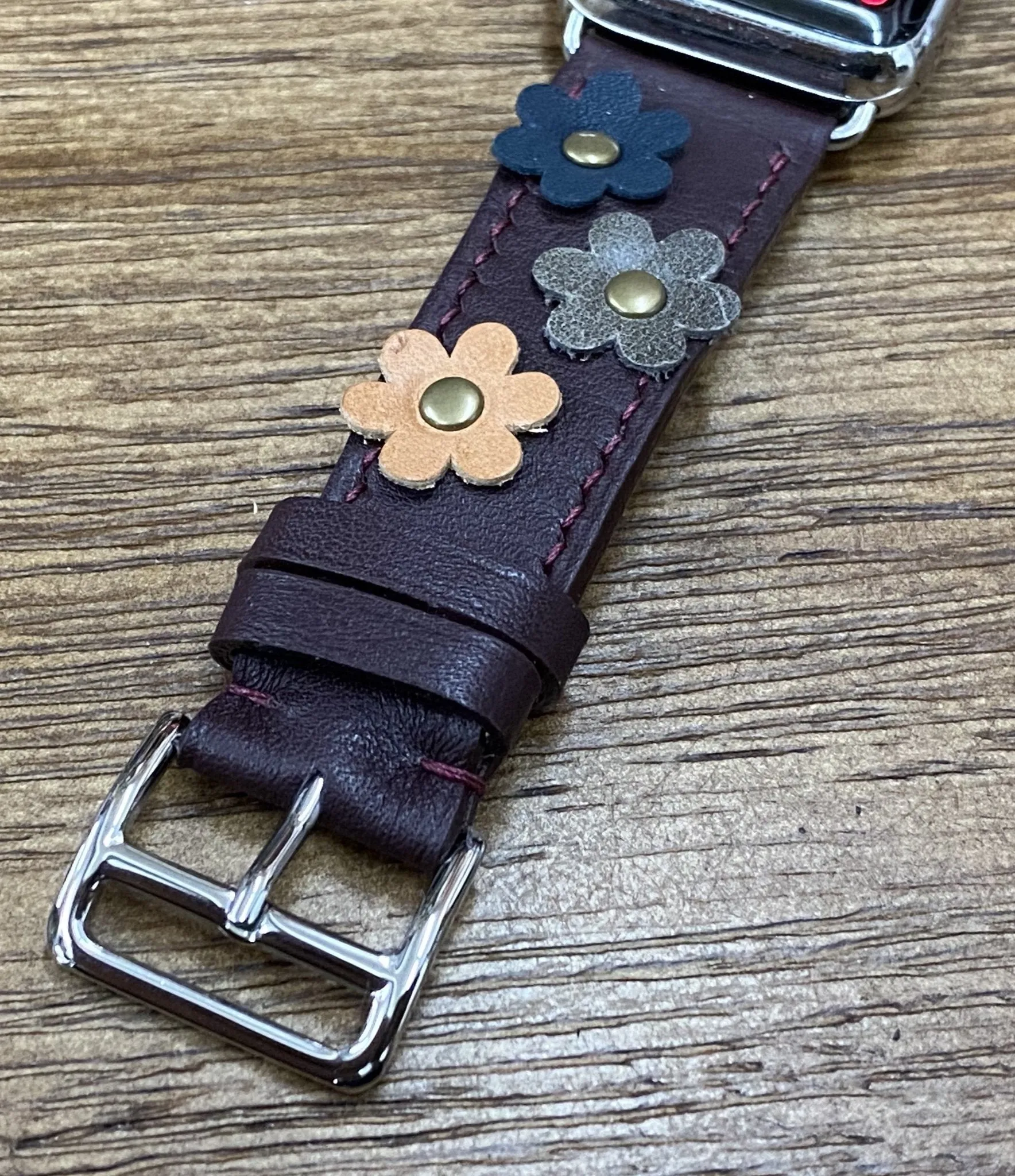 Apple Watch Series 10 Watchband, Smartwatch Band, Handmade Apple Watch Band, Wristwatch Strap, Apple Watch 42mm Watch Band Replacement, Flower deco purple red smart watch Band