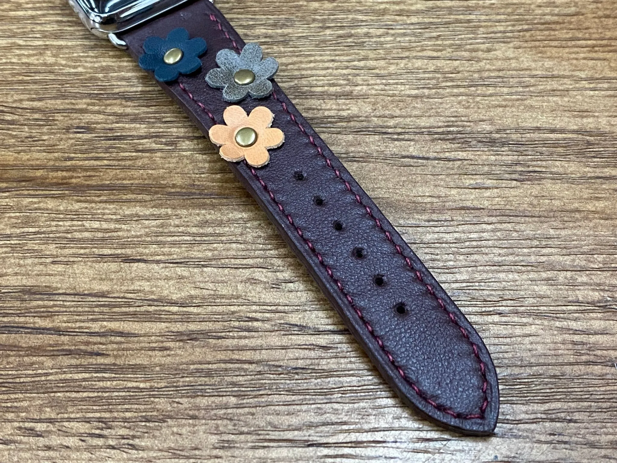 Apple Watch Series 10 Watchband, Smartwatch Band, Handmade Apple Watch Band, Wristwatch Strap, Apple Watch 42mm Watch Band Replacement, Flower deco purple red smart watch Band