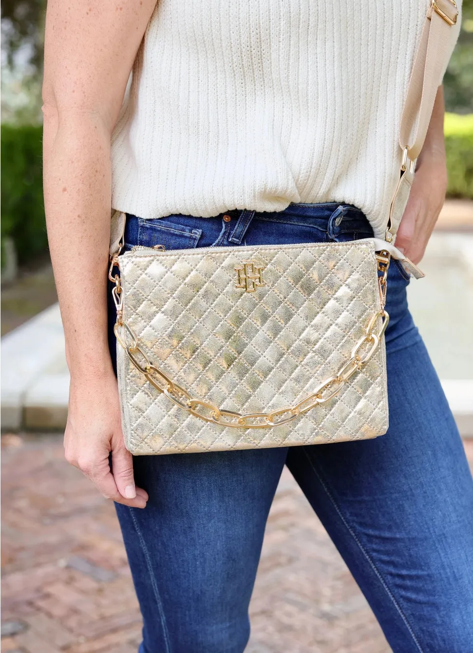 Ariana Crossbody