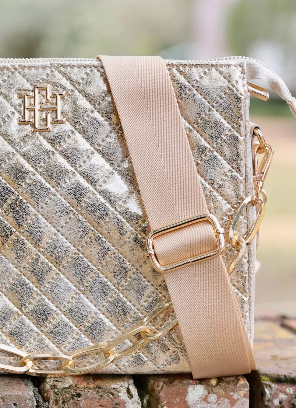 Ariana Crossbody