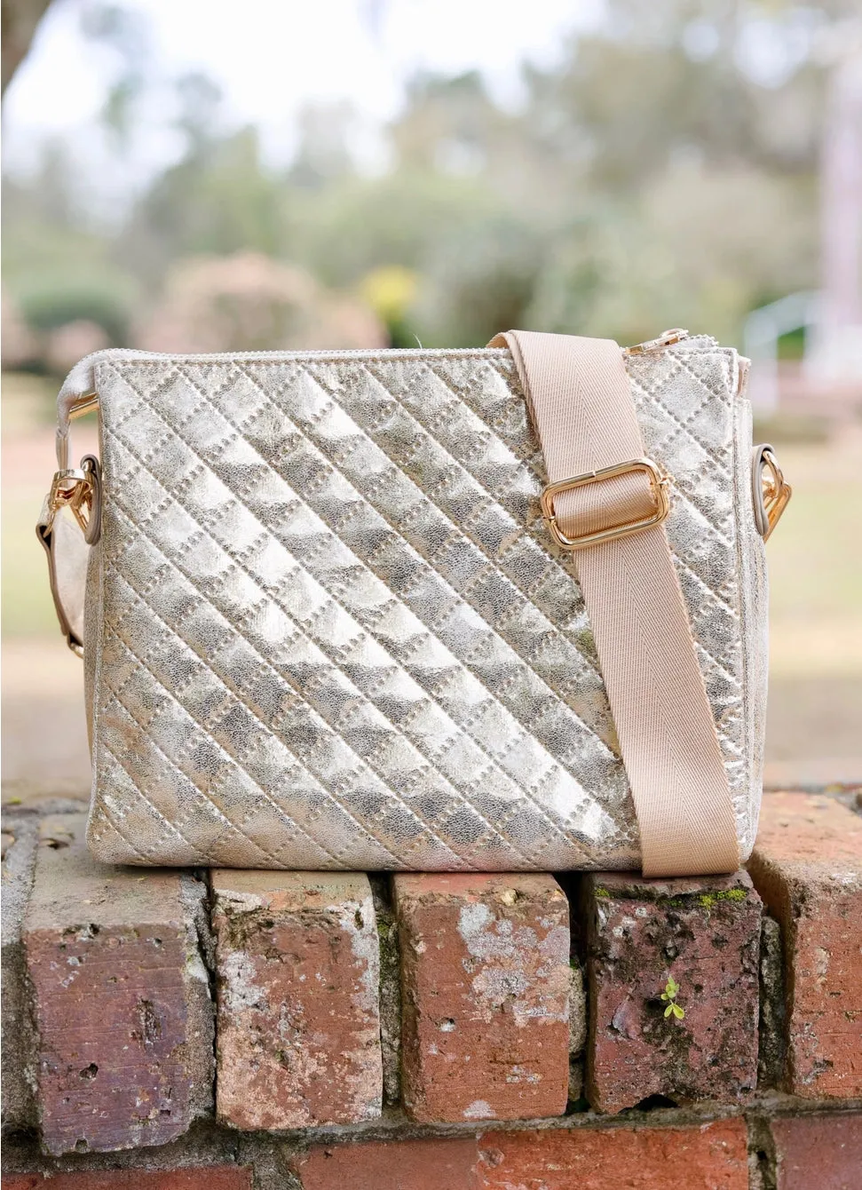 Ariana Crossbody