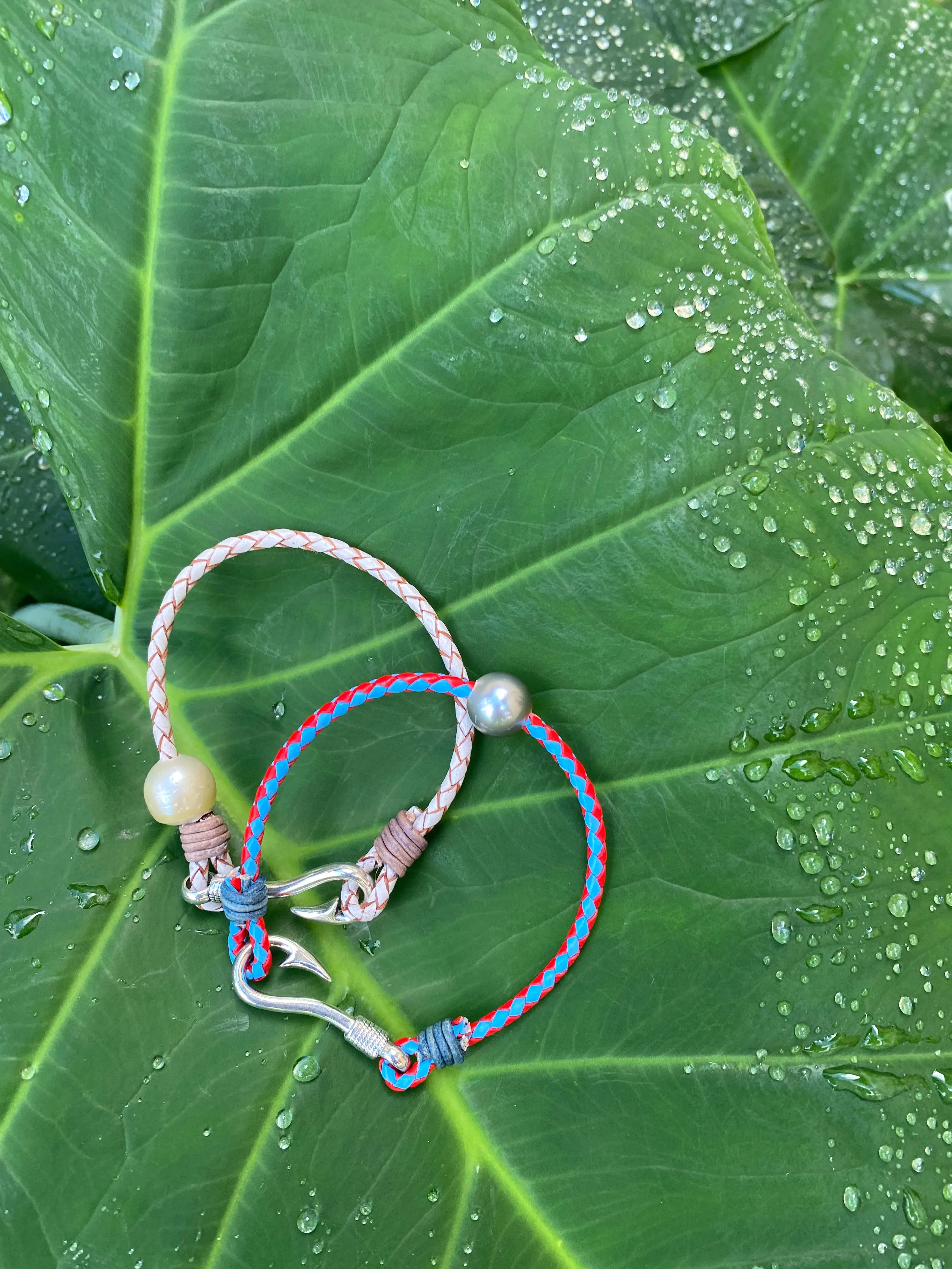 B Fishhook with pearl  for Men and women