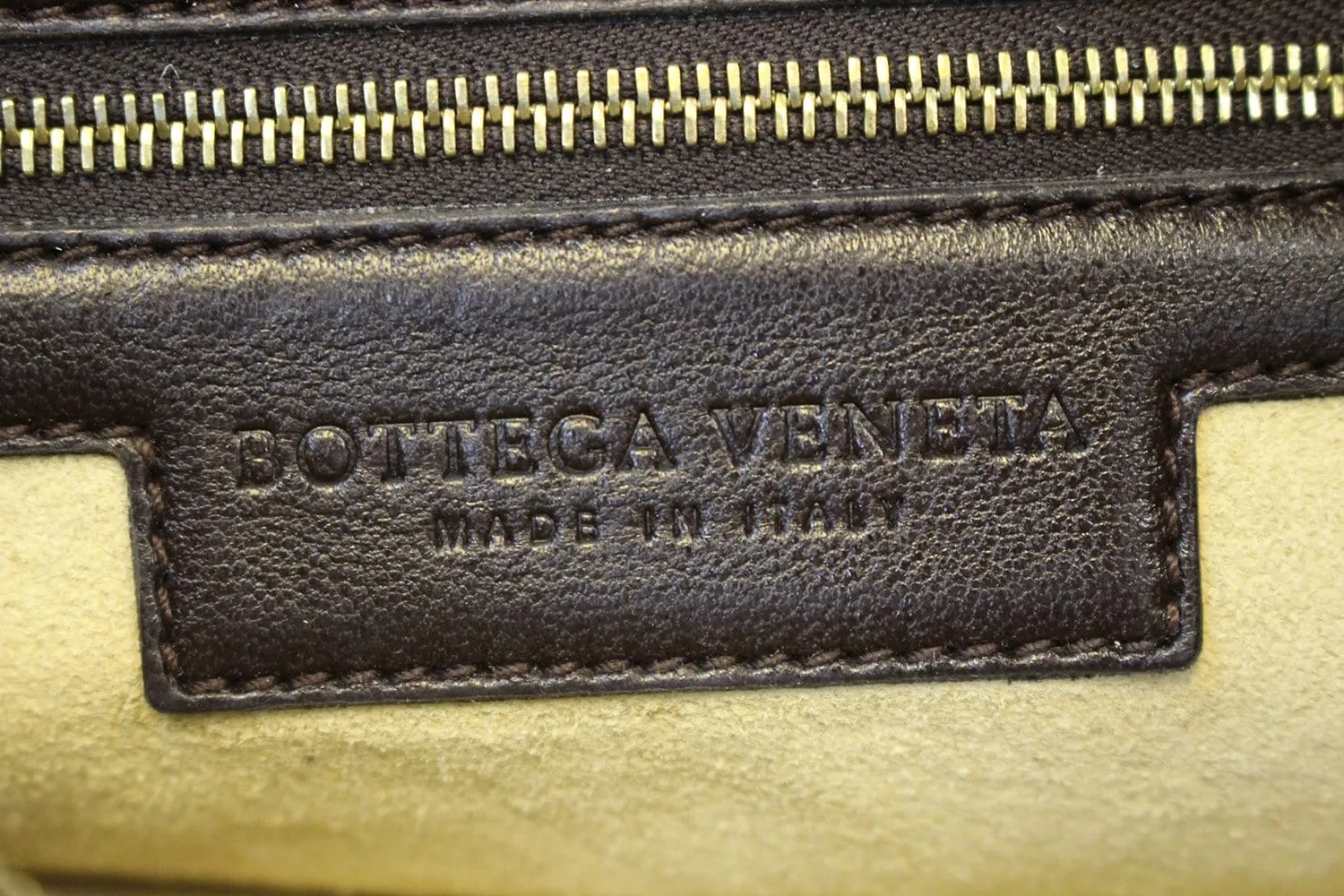 BOTTEGA VENETA Espresso Intrecciato Nappa Medium Veneta Hobo Bag - Sale