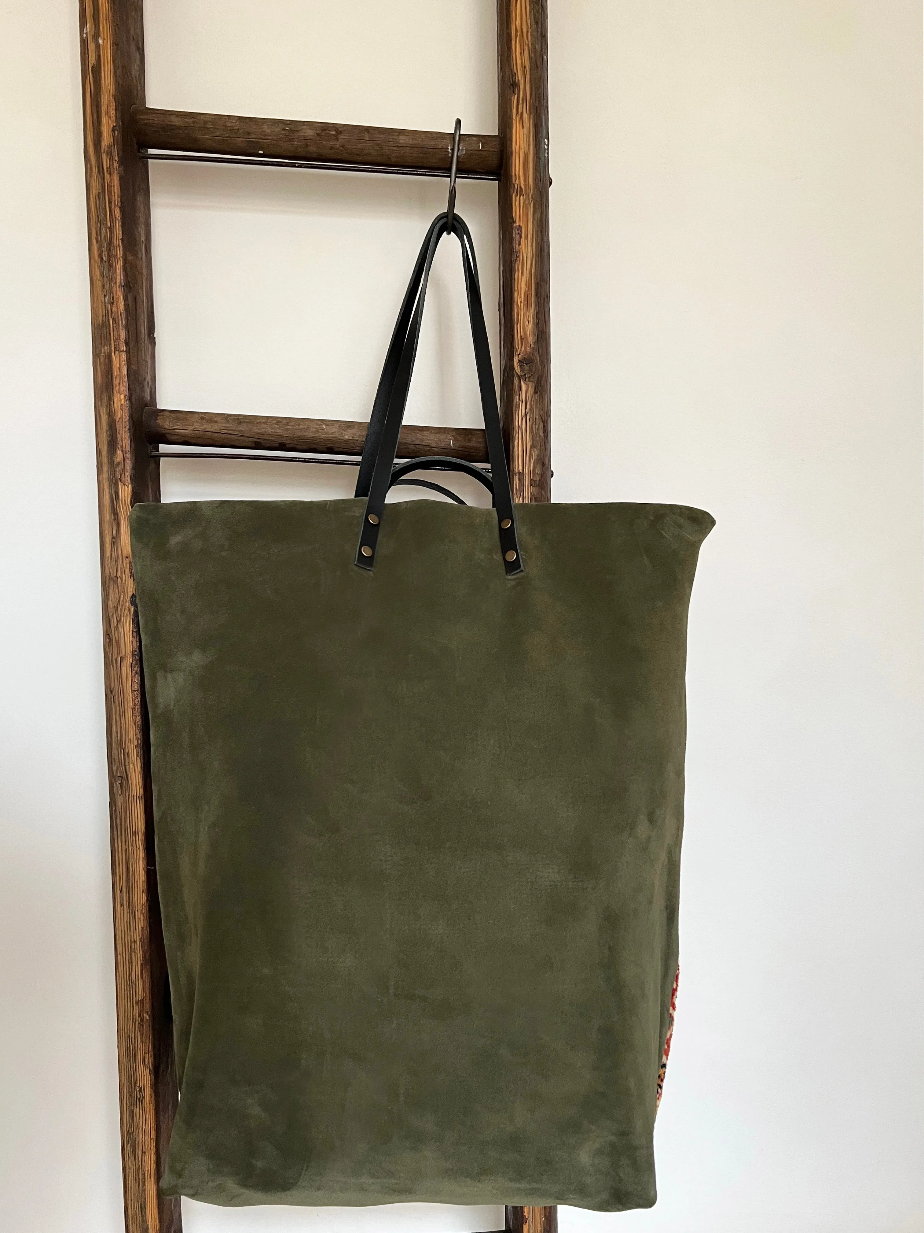 Brownber Hall tote 001