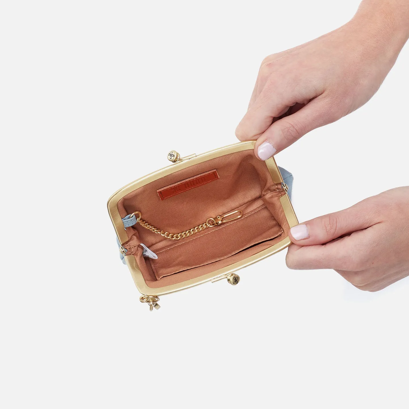 Cheer Frame Pouch In Buffed Leather - Sky