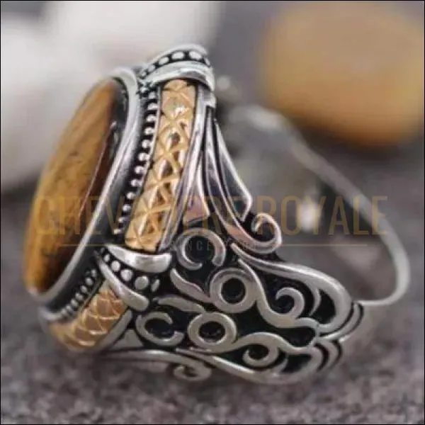 Chevalière homme en argent simple et chic avec pierre oeil de tigre