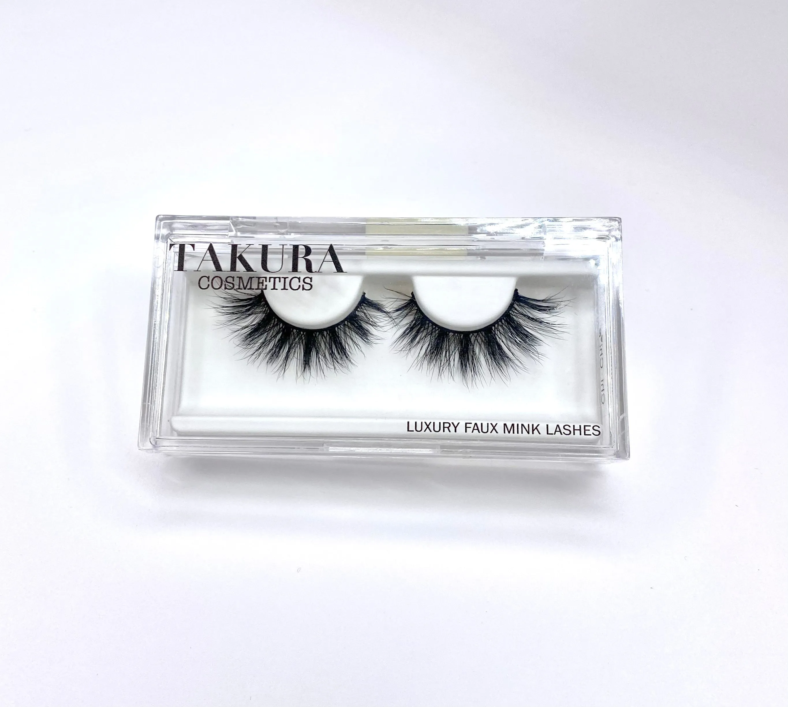 Chi Chi Luxury Lashes