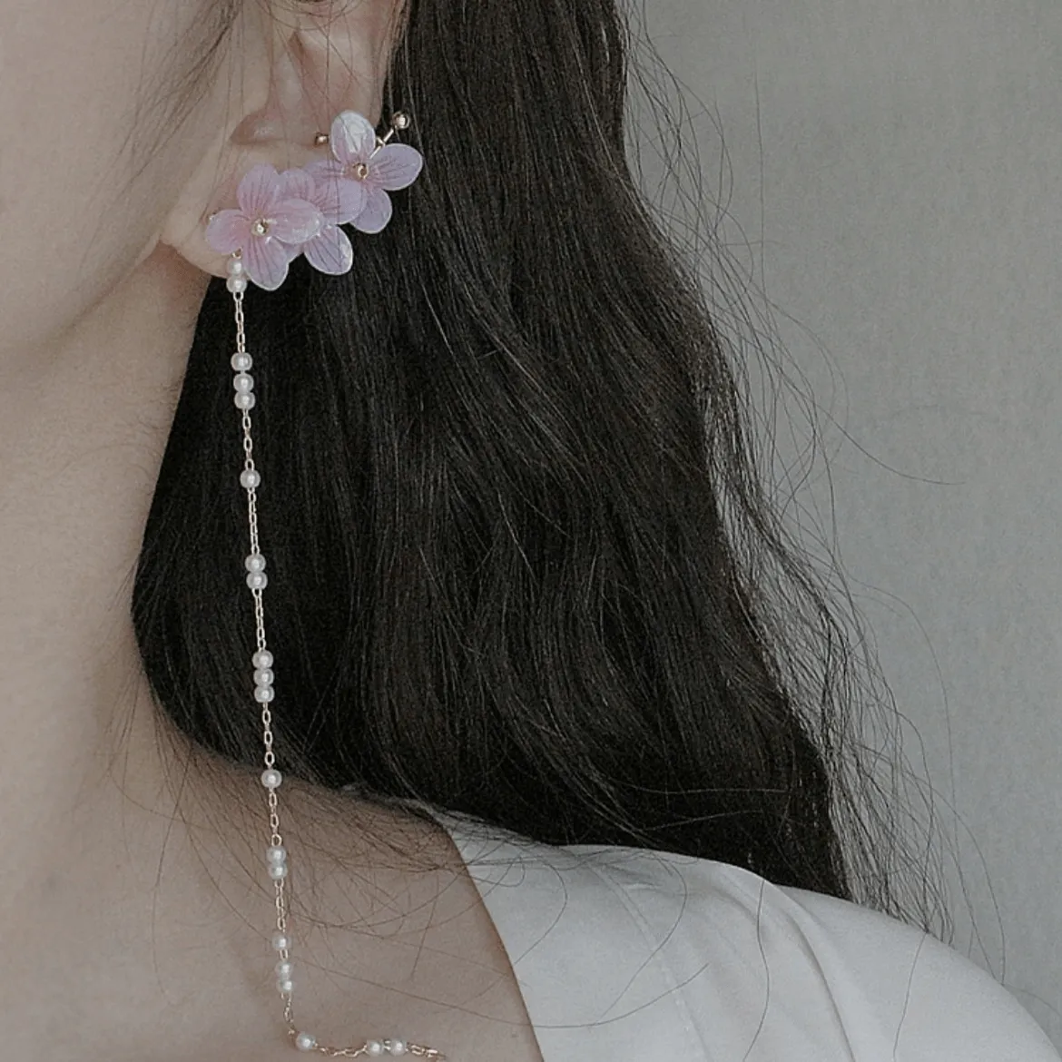 Chic Peach Blossom Flower Pearl Long Chain Ear Clip Earring