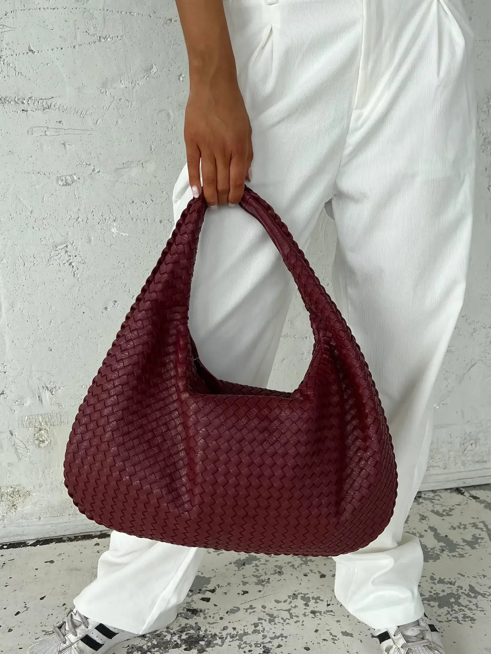Chic Vegan Leather Hobo Bag for Women