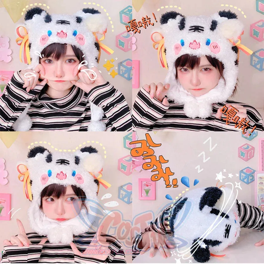 Chinese Lovely Winter Lolita White Tiger Crossbody Bag and Hat