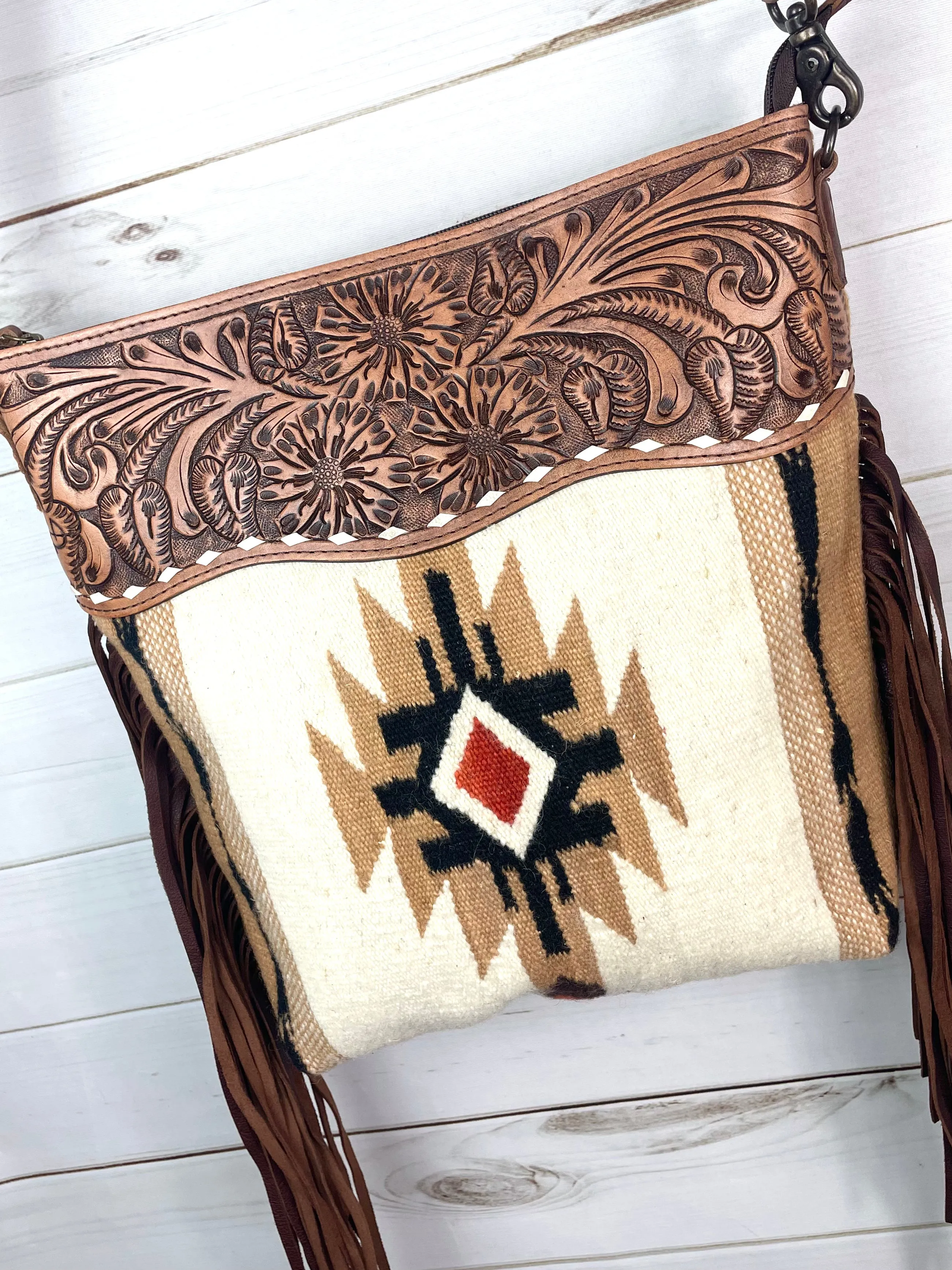 Churro Tan & Red Diamond  Woven Crossbody Handbag