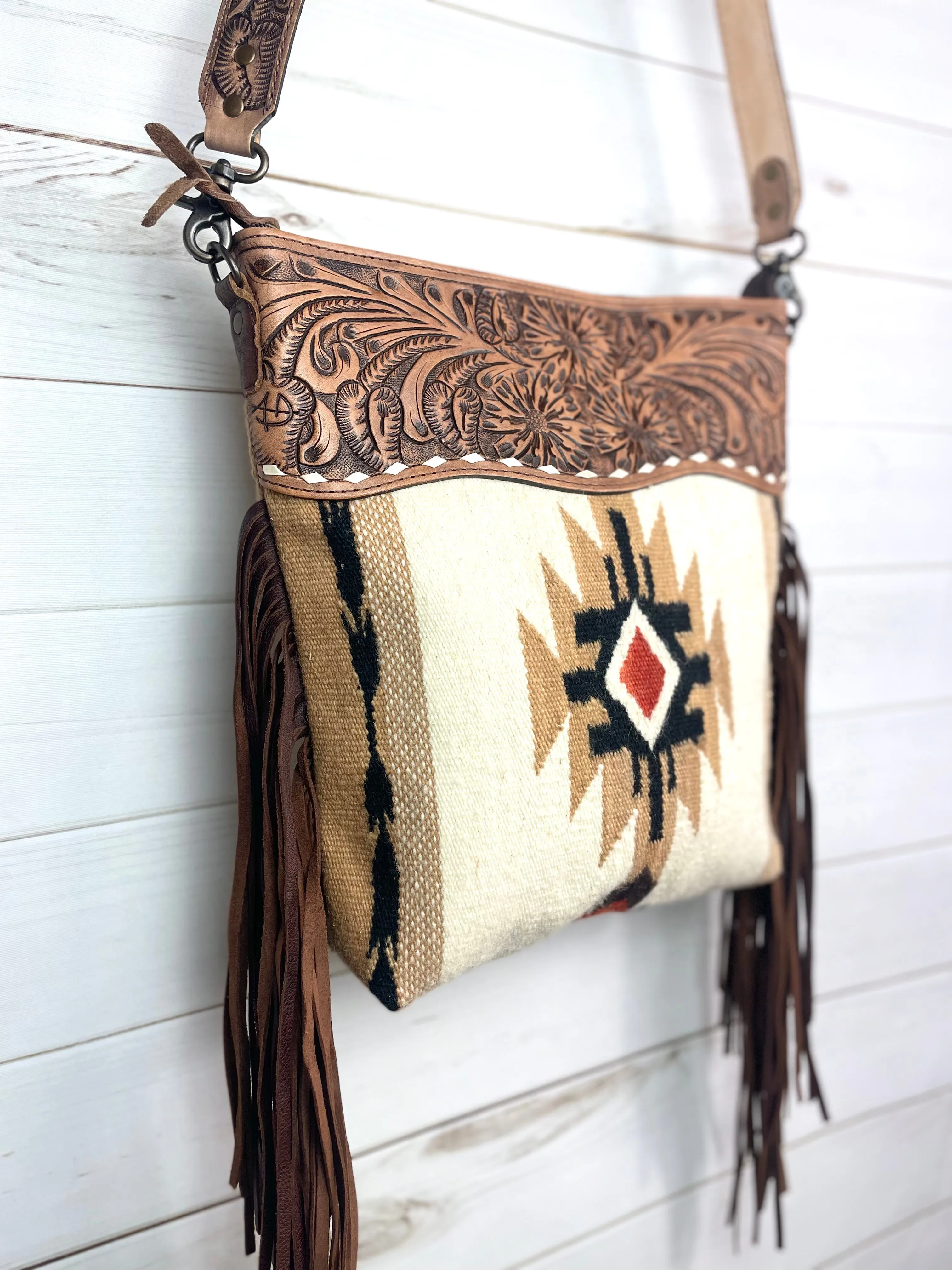 Churro Tan & Red Diamond  Woven Crossbody Handbag