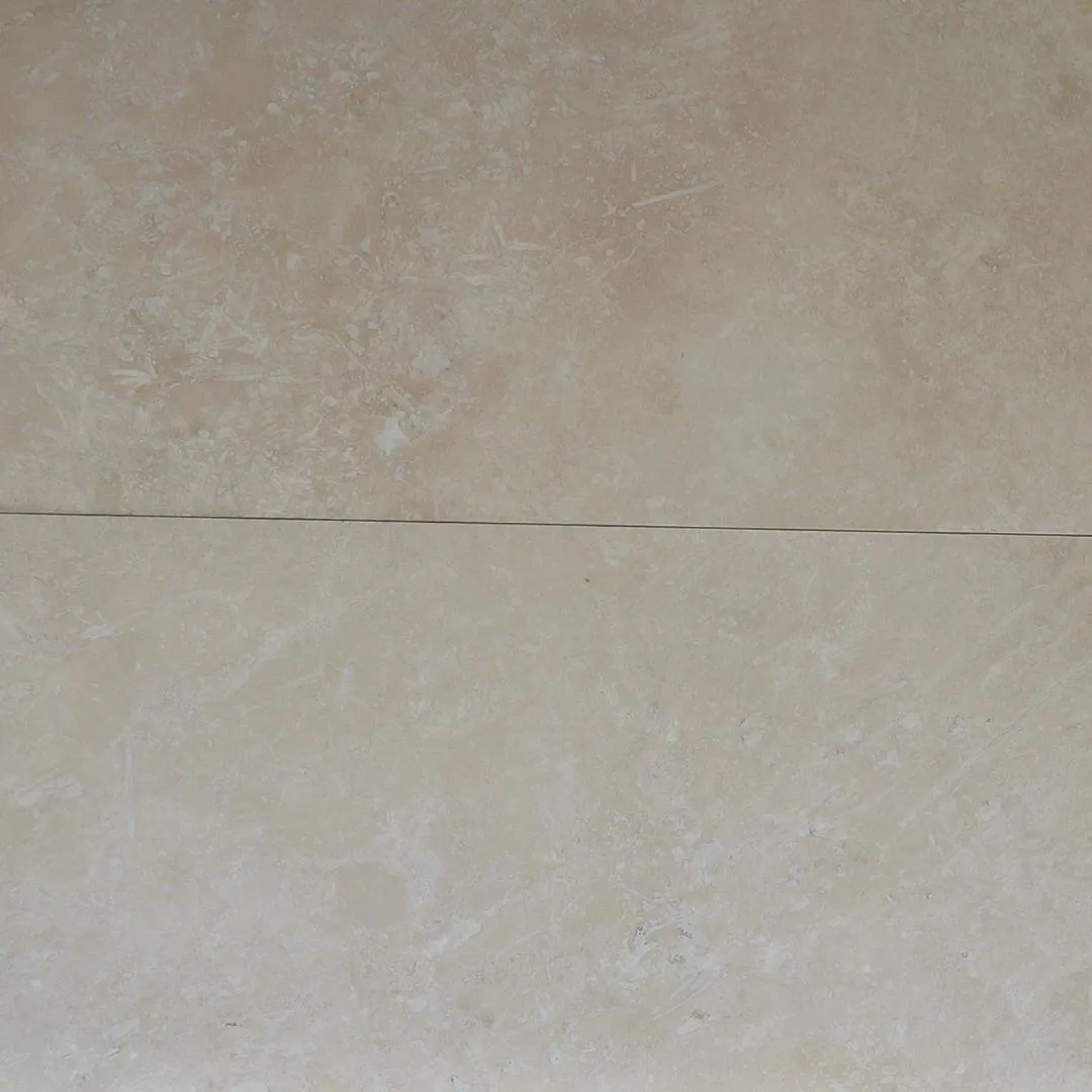CLASSIC MEDIUM Travertine Honed-Filled Tile