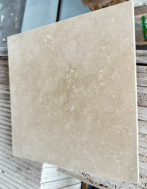 CLASSIC MEDIUM Travertine Honed-Filled Tile