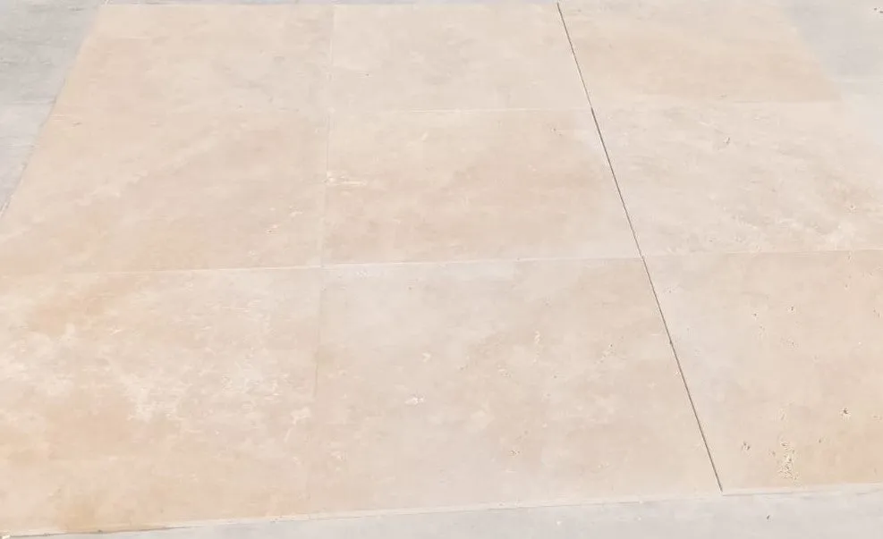 CLASSIC MEDIUM Travertine Honed-Unfilled Tile
