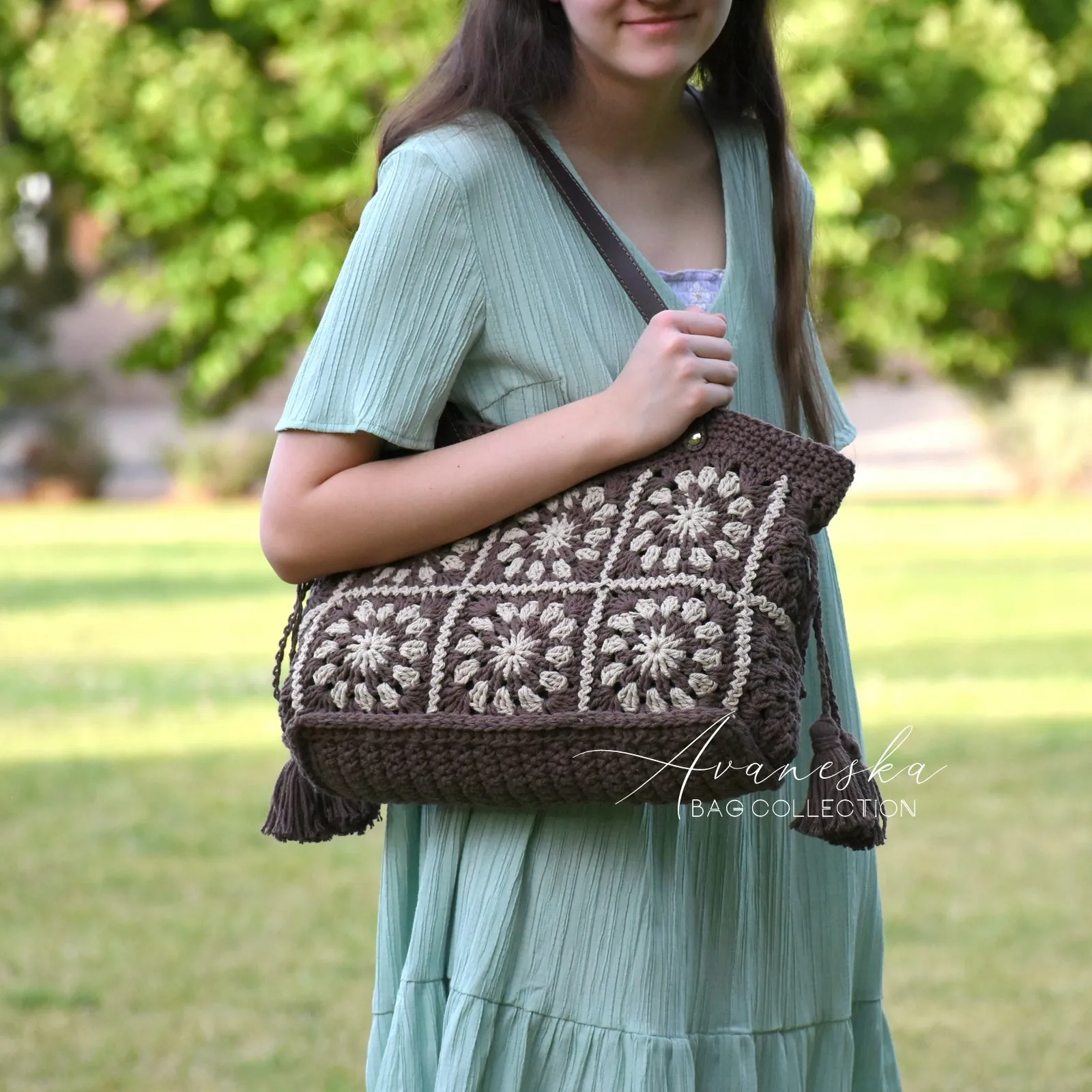 Crochet Granny Squares Shoulder Bag | BEVERLY