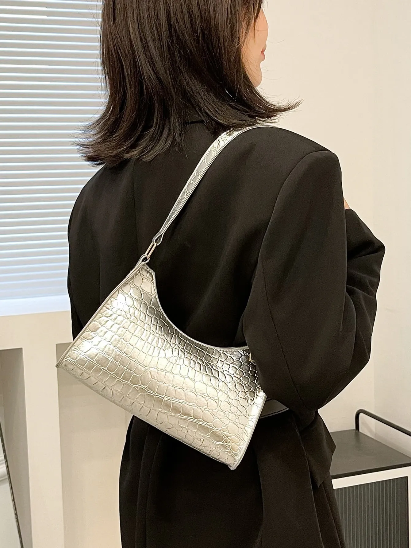 Crocodile Embossed Baguette Bag_white