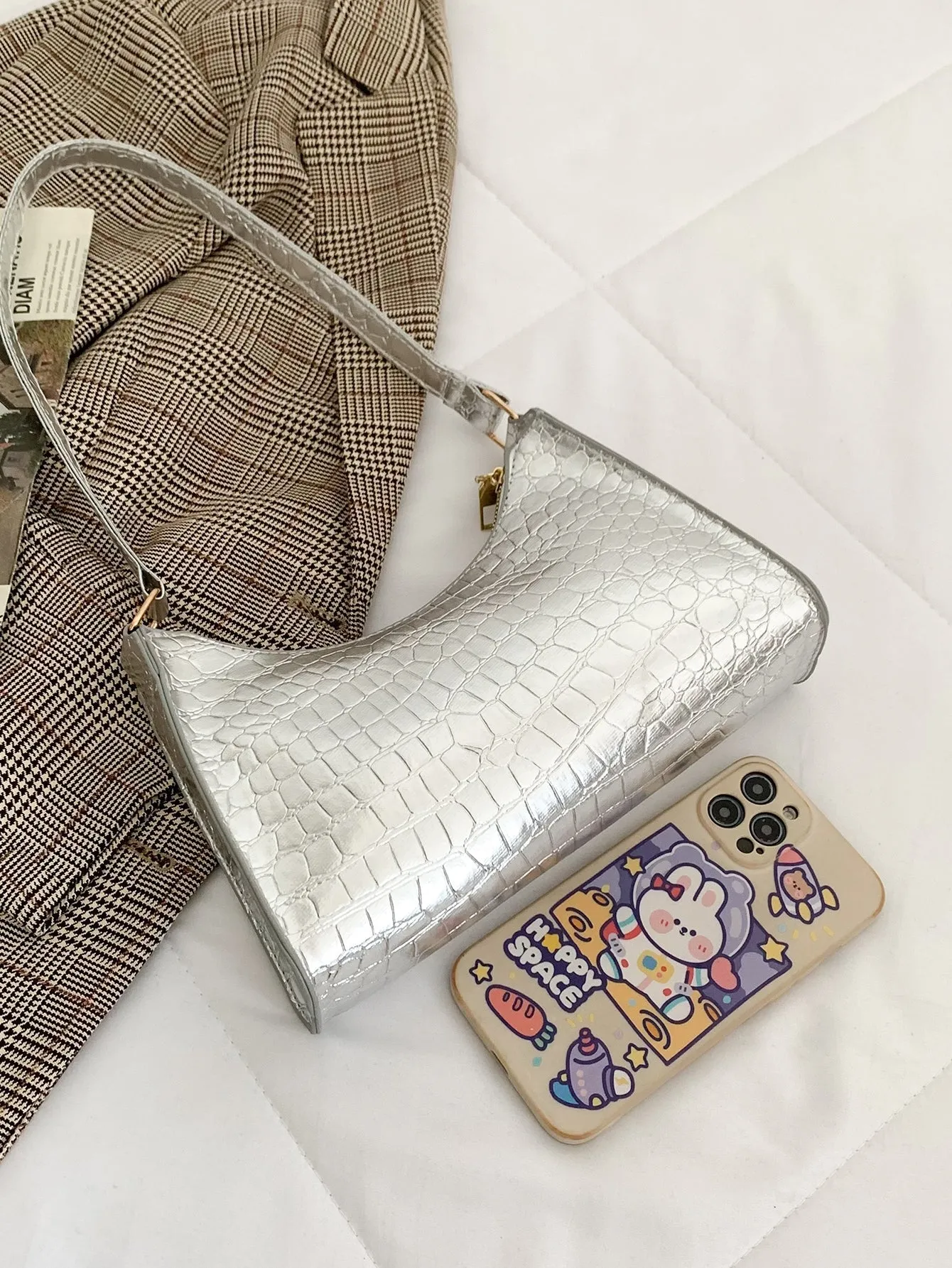 Crocodile Embossed Baguette Bag_white