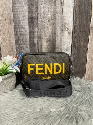 Crossbody Luxury Designer By Fendi, Size: Medium