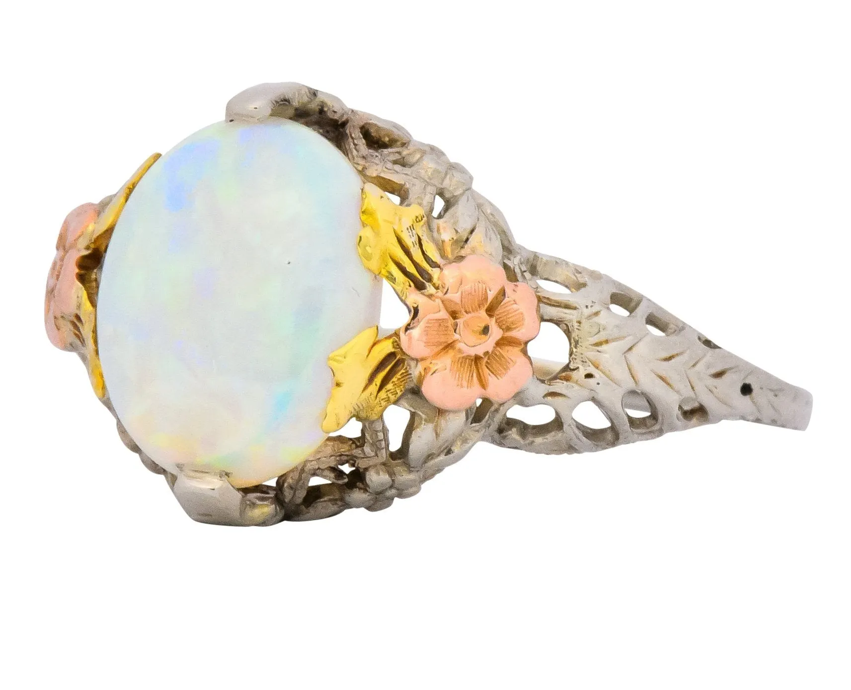 Edwardian Oval Cabochon Opal 14 Karat Tri-Colored Gold Ring