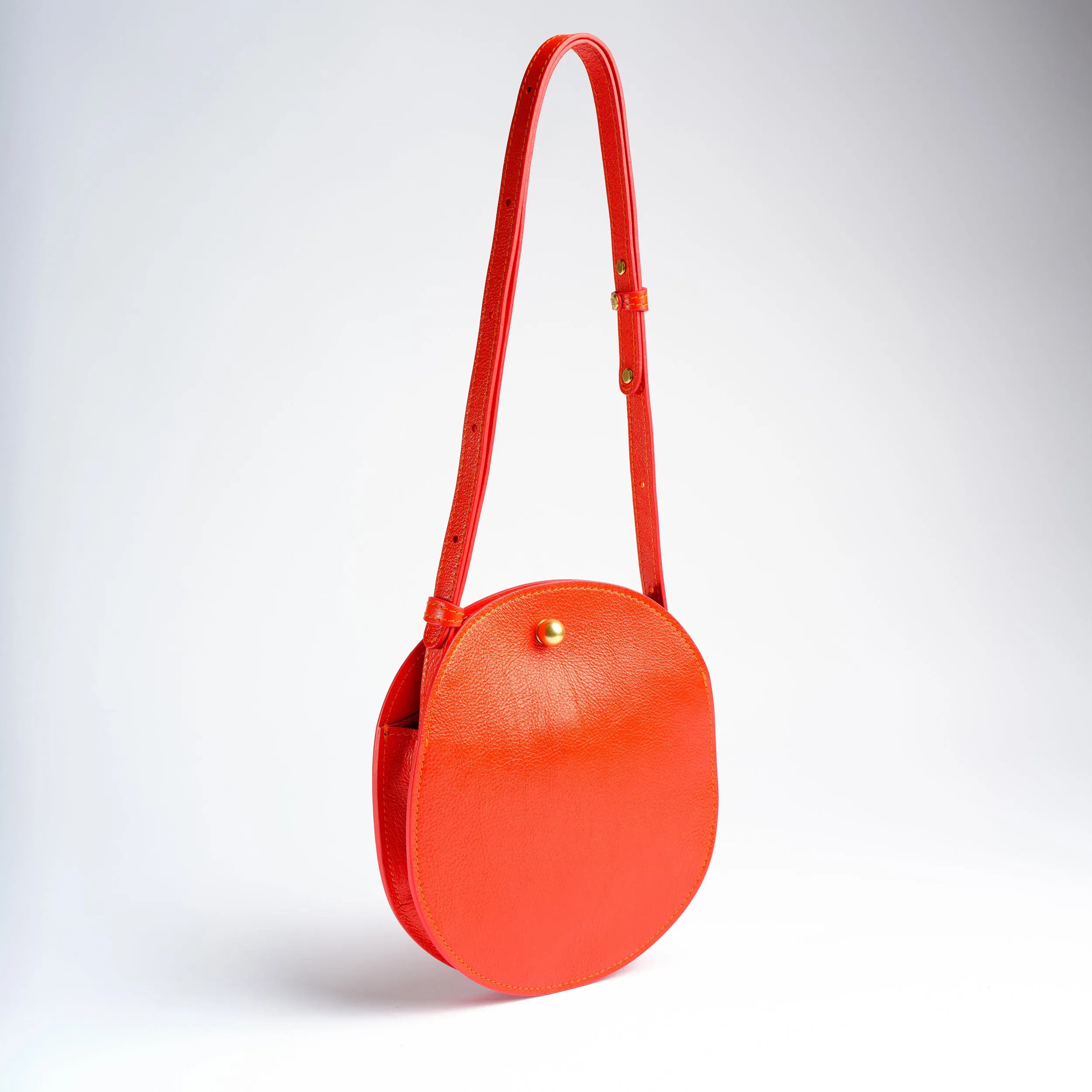 Eggi in Persimmon