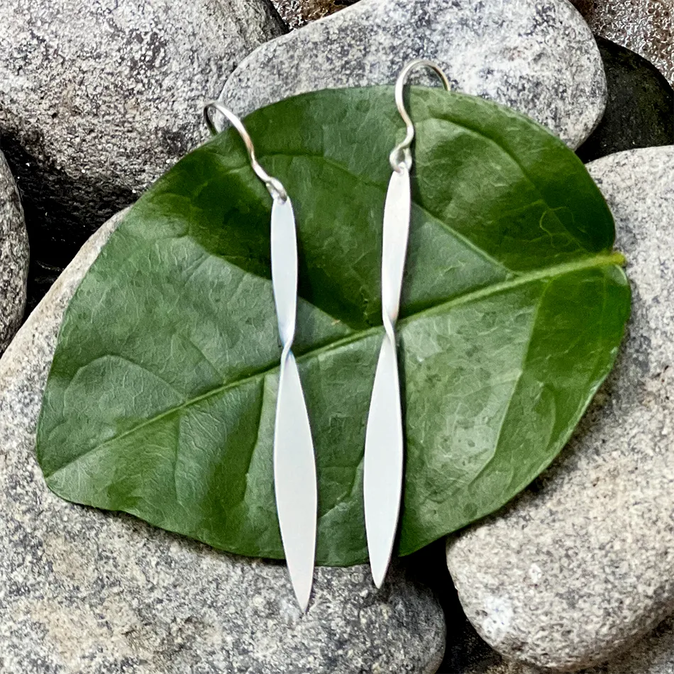 Elegant Point Earrings - Sterling Silver, Indonesia