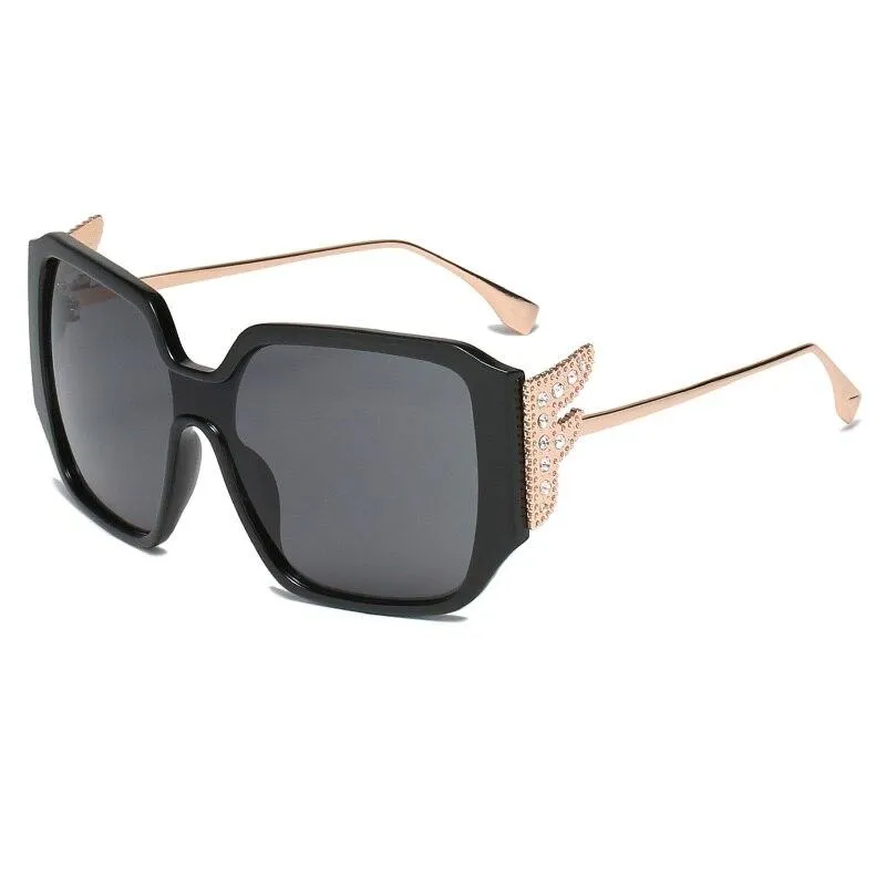 Fashion Diamond Wings Vintage Oversized 2021 Women Shades