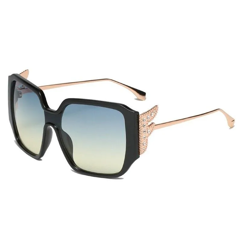 Fashion Diamond Wings Vintage Oversized 2021 Women Shades