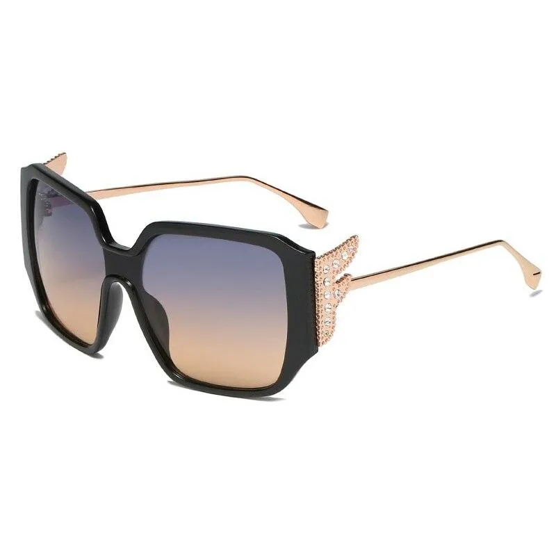Fashion Diamond Wings Vintage Oversized 2021 Women Shades