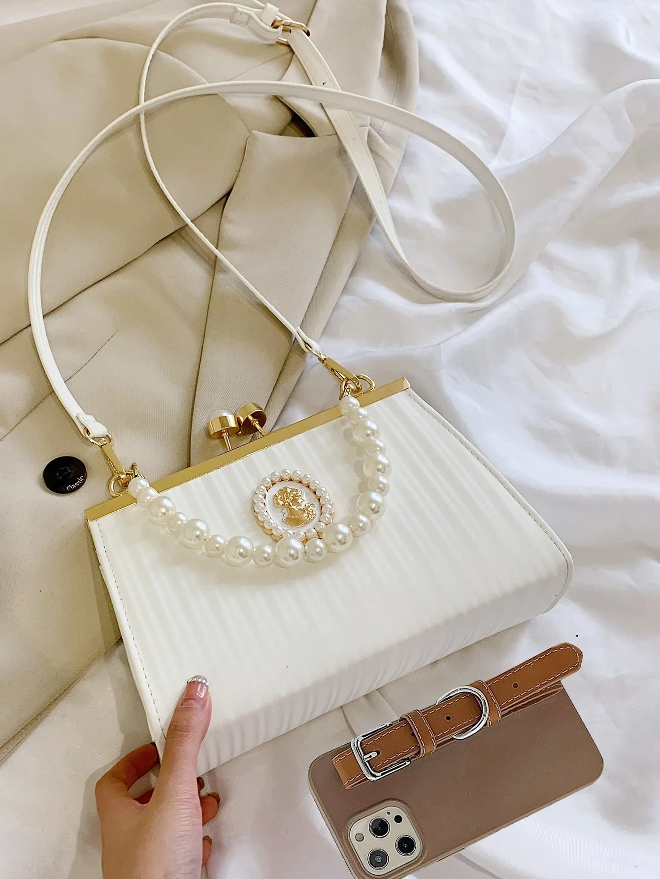 Figure & Faux Pearl Decor Kiss Lock Square Bag - White- FD ⚡
