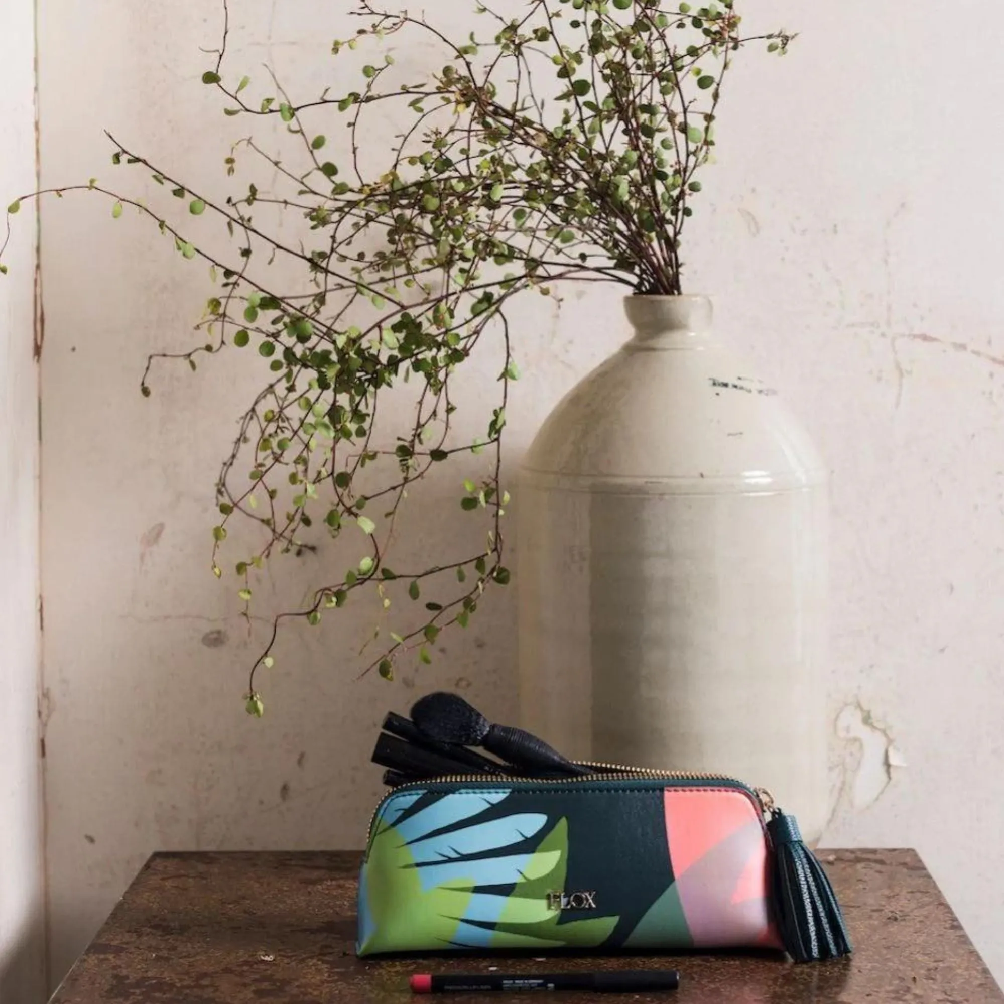 Flox - Cosmetic Case - Small - Wai Design