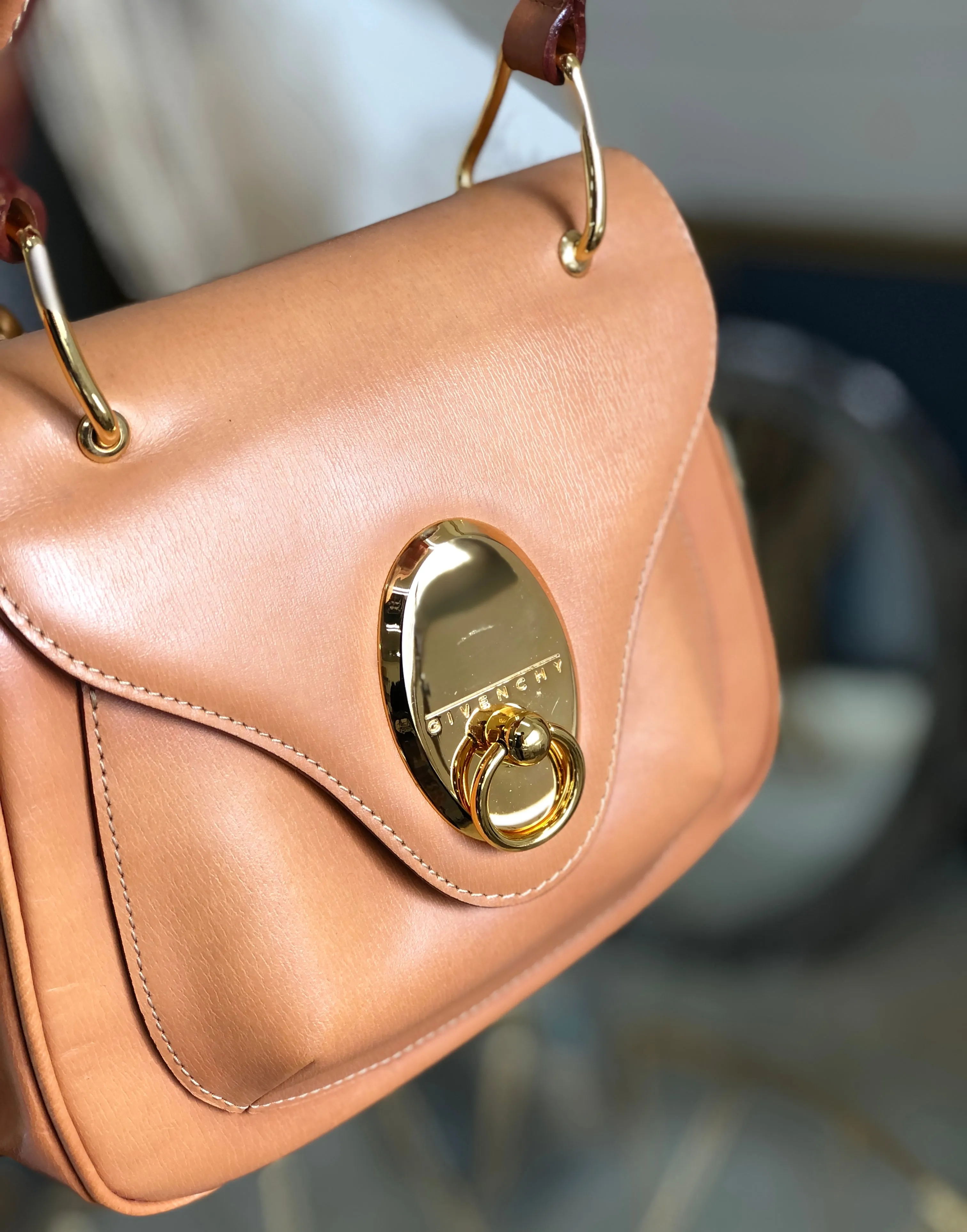 GIVENCHY  logo  Gancini Handbag Vanity bag Brown small minibag  Vintage Old yd4gsg