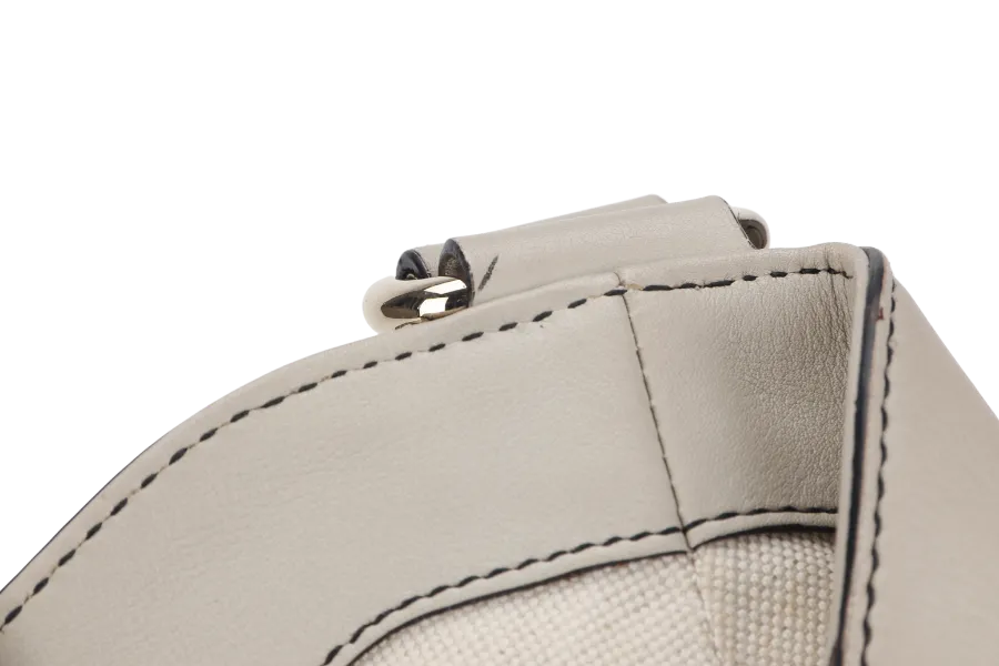 GUCCI 322226 002123 EMILY HOBO WHITE GUCCISSIMA LEATHER GOLD HARDWARE WITH CHAIN STRAP