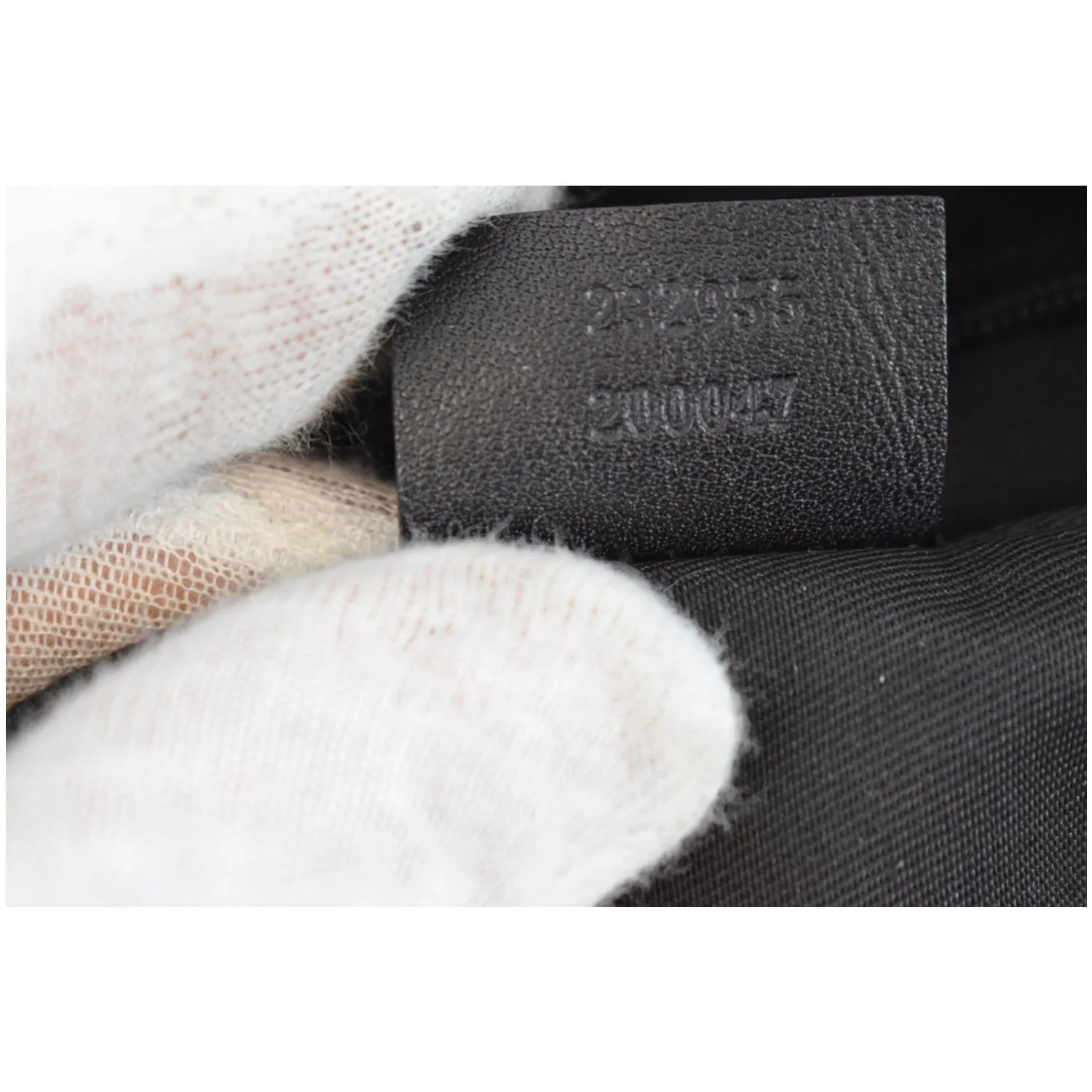 GUCCI Medium Sukey GG Canvas Hobo Bag Black 232955