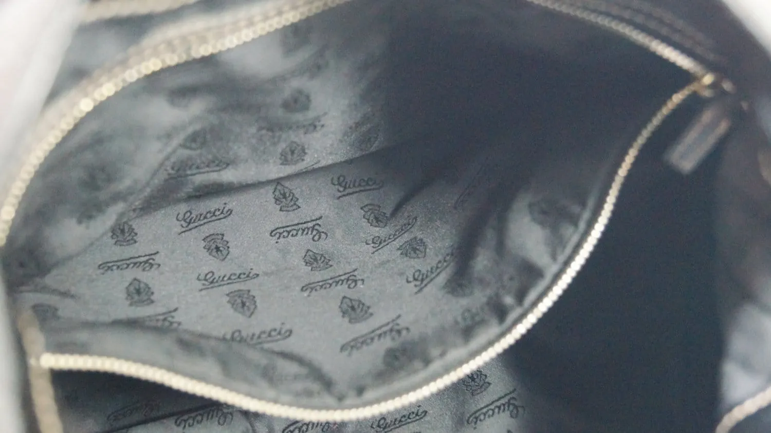 GUCCI Patent Leather Black Medium Britt Hobo Bag