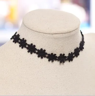 Handmade Hot Selling Vintage Stretch Tattoo Choker Necklace Gothic Punk Grunge Henna Elastic with Choker Pendant Necklaces