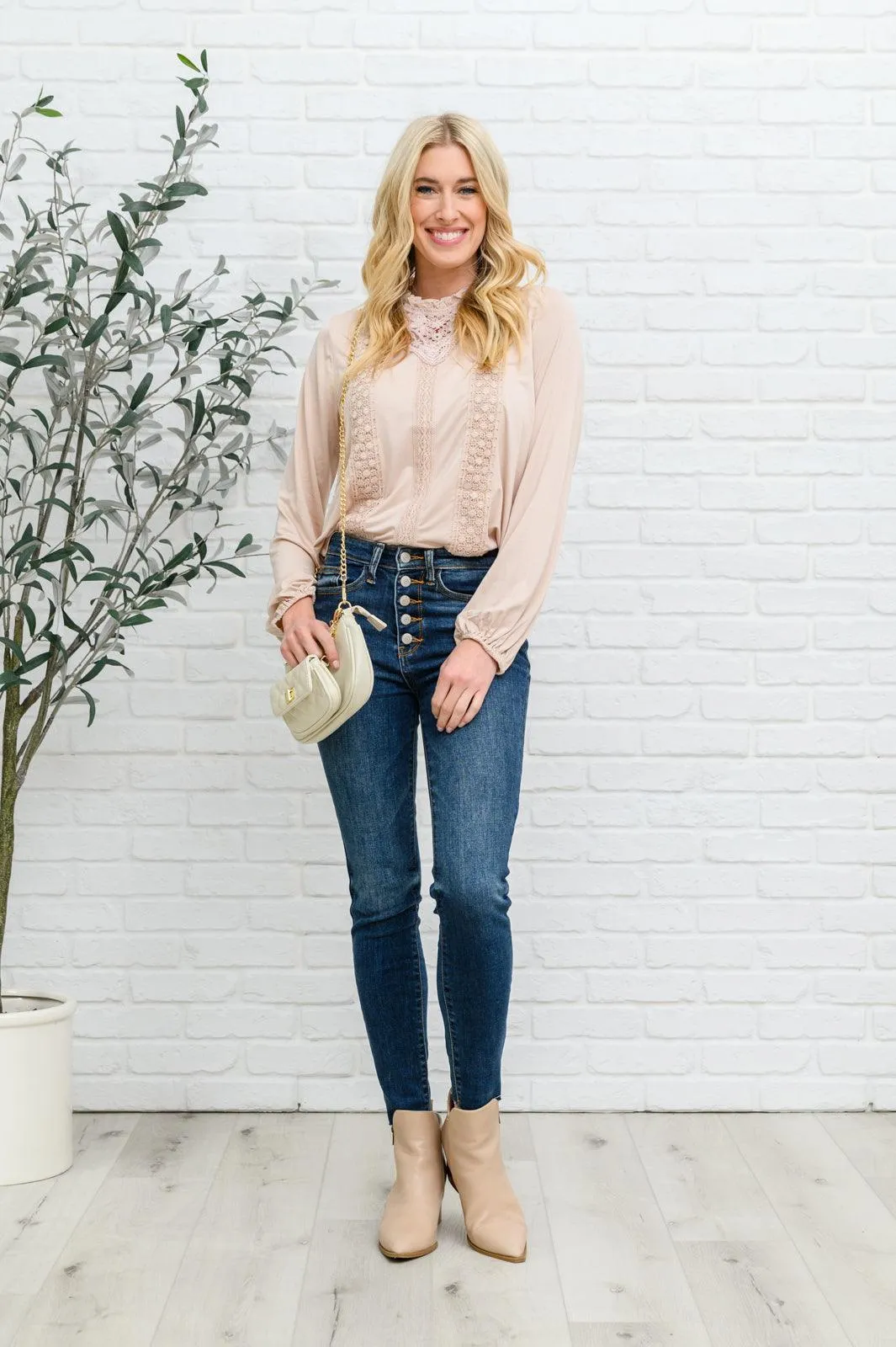 Hazel Blues® | Picture This Top In Blush