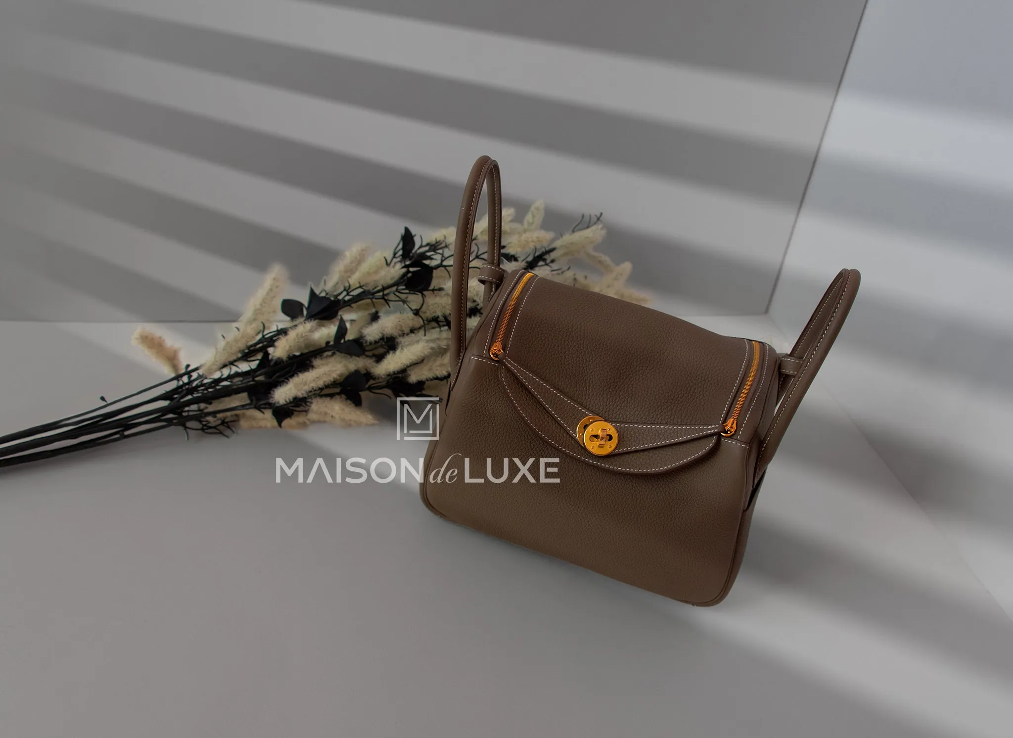 Hermes Etoupe Clemence Lindy 26 Handbag