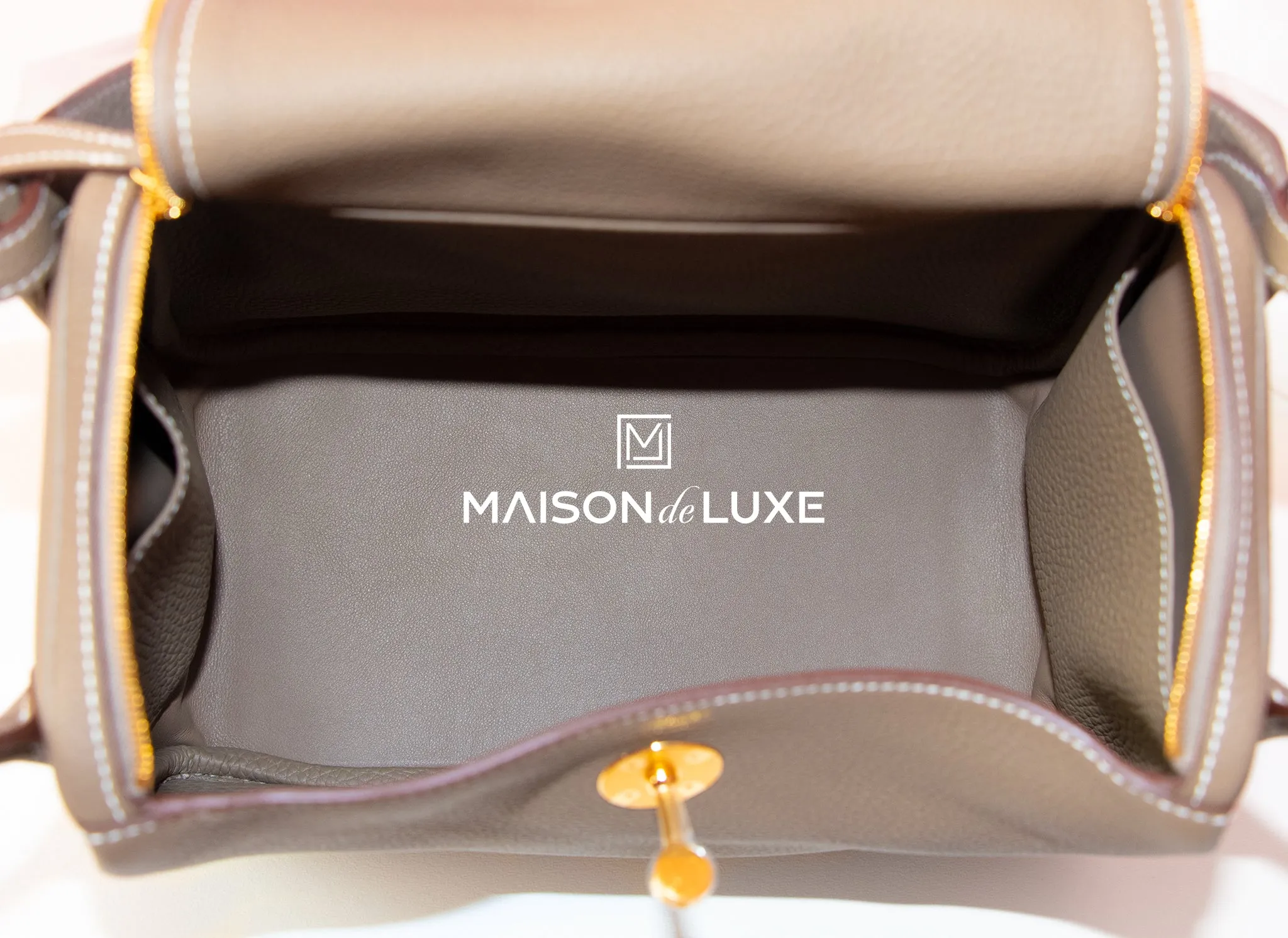 Hermes Etoupe Clemence Lindy 26 Handbag