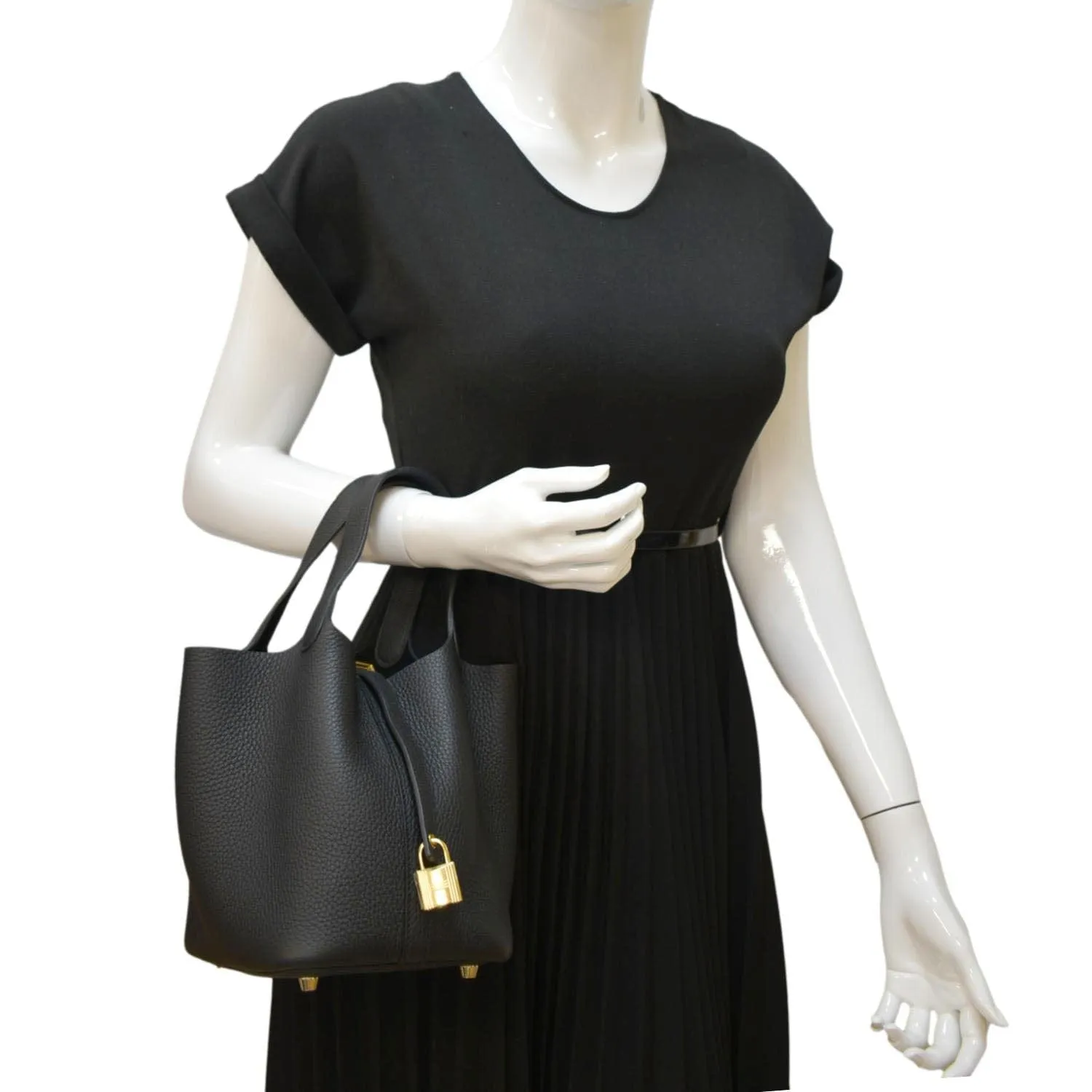 HERMES Picotin Lock 18 Taurillon Clemence Leather Hobo Bag Black