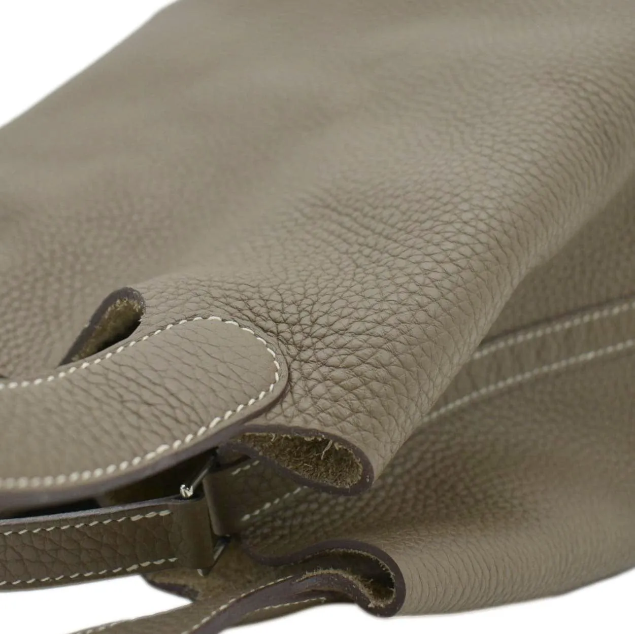 HERMES Picotin Lock 22 MM Taurillon Clemence Leather Hobo Bag Etoupe