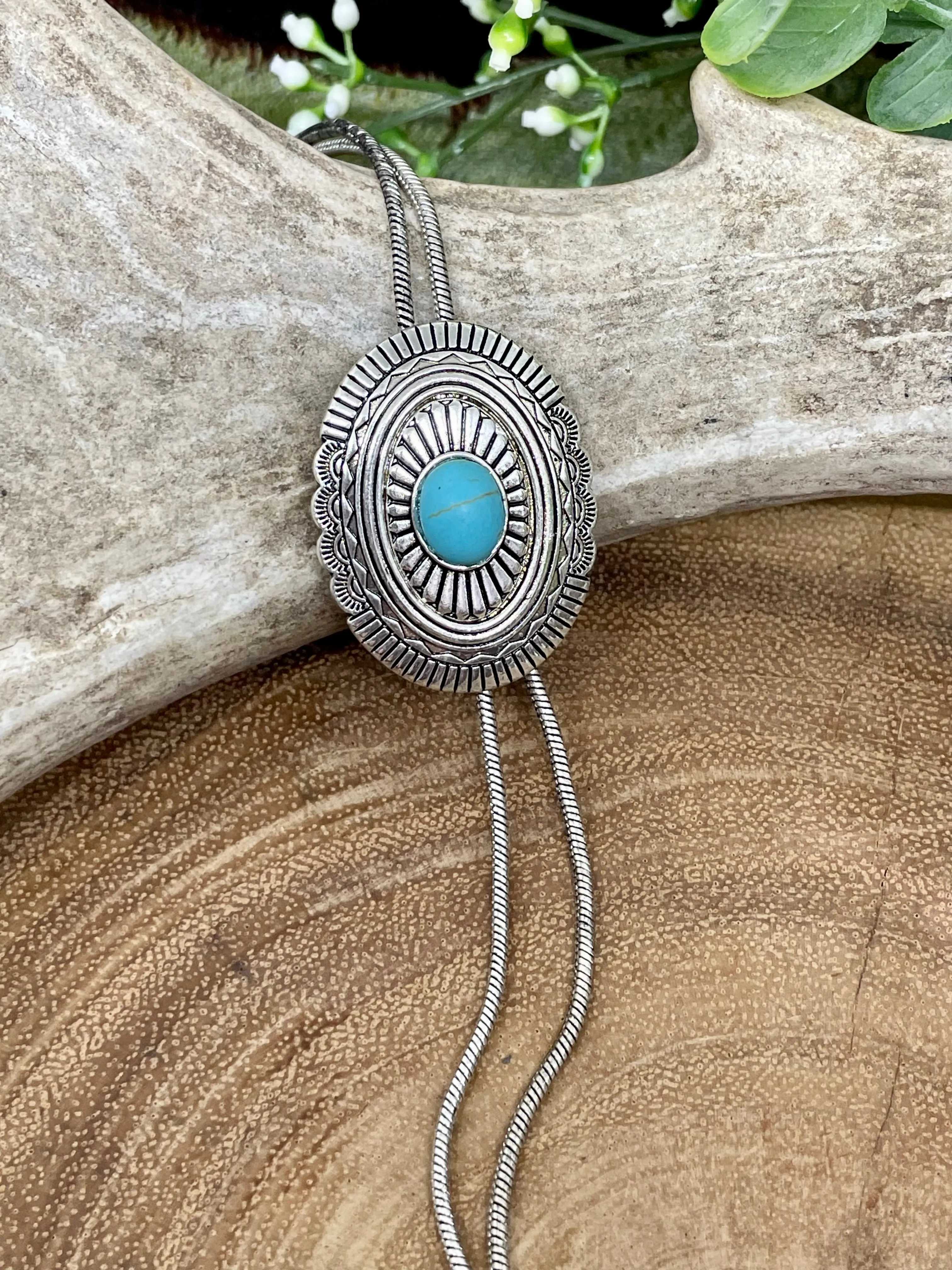 Iowa Blue Fashion Silver Bolo Tie Necklace With Concho - Turquoise